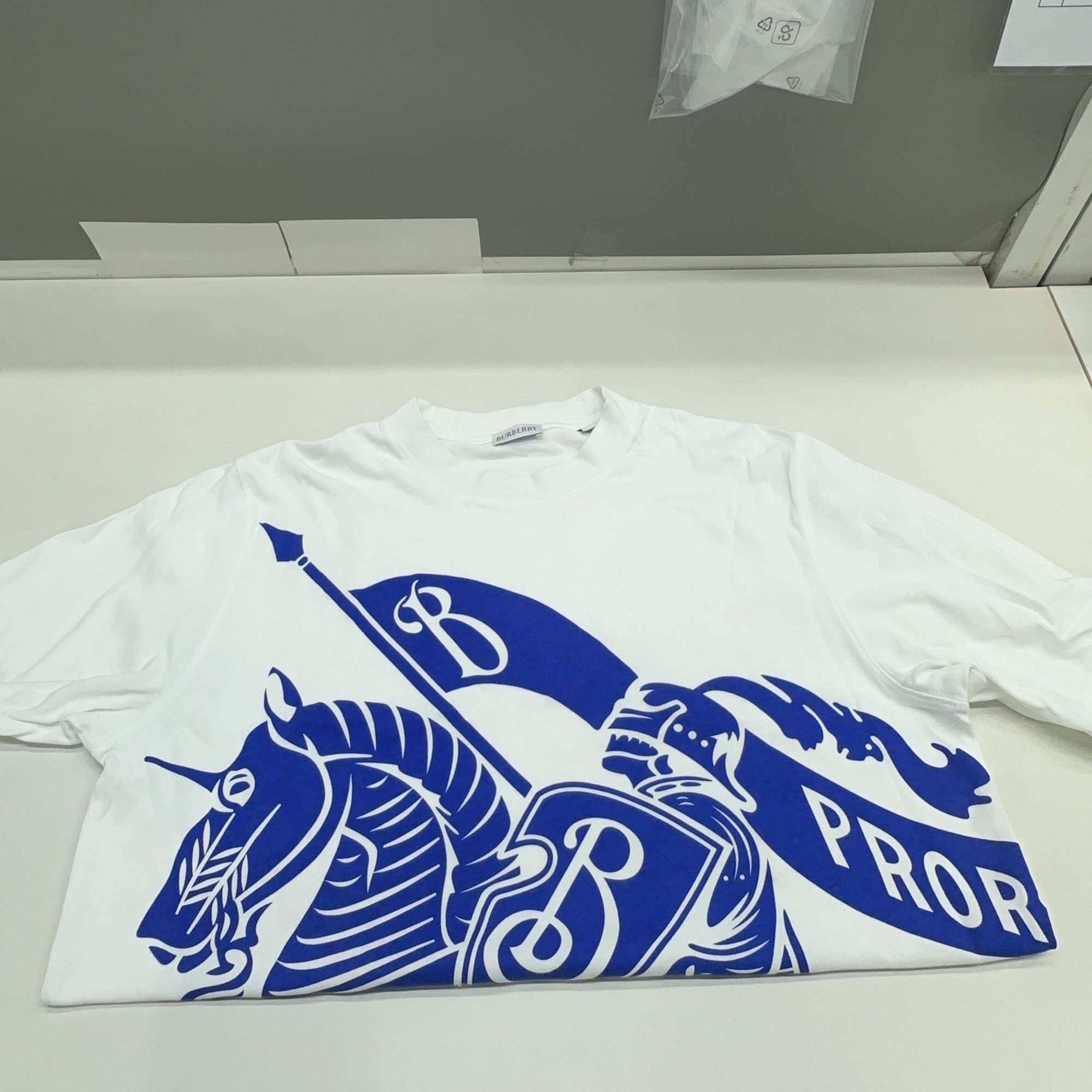 Burberry Burberry Horse Knight Graphic T-Shirt White M Size US M / EU 48-50 / 2 - 6 Thumbnail