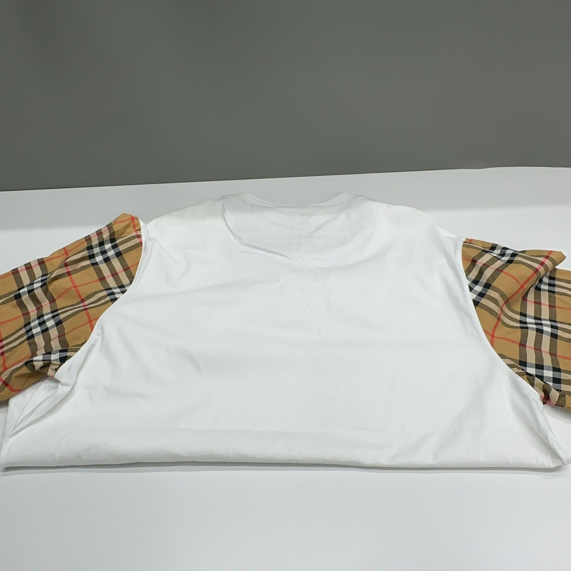 Burberry Burberry Check Sleeve T-Shirt Size XL Size XL / US 12-14 / IT 48-50 - 11 Thumbnail
