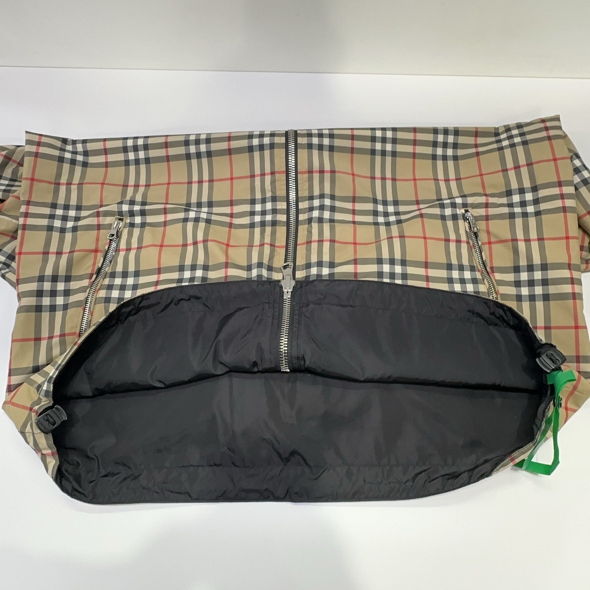 Burberry Burberry Reversible Vintage Check Hoodie Jacket L Size US L / EU 52-54 / 3 - 14 Thumbnail
