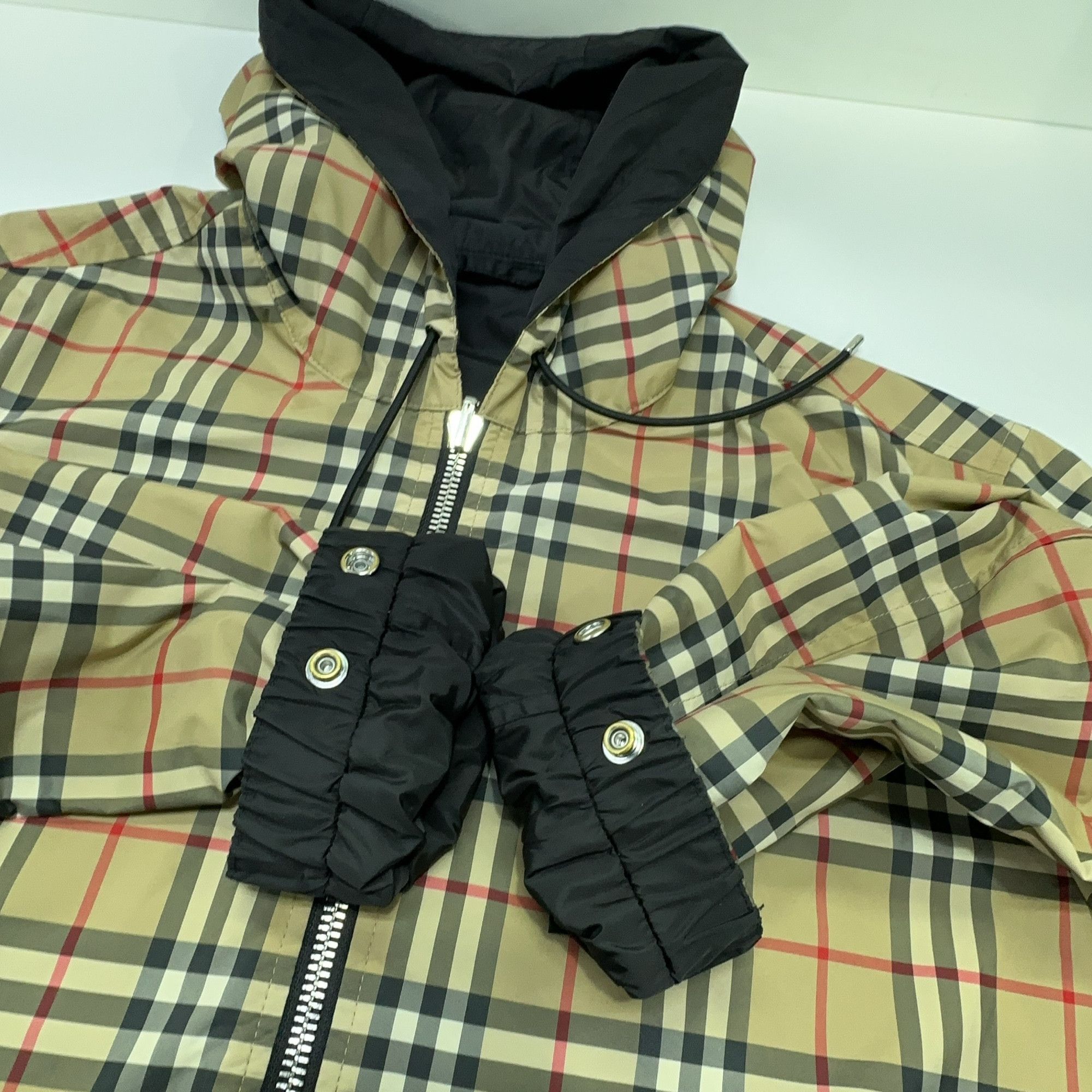 Burberry Burberry Reversible Vintage Check Hoodie Jacket L Size US L / EU 52-54 / 3 - 16 Thumbnail