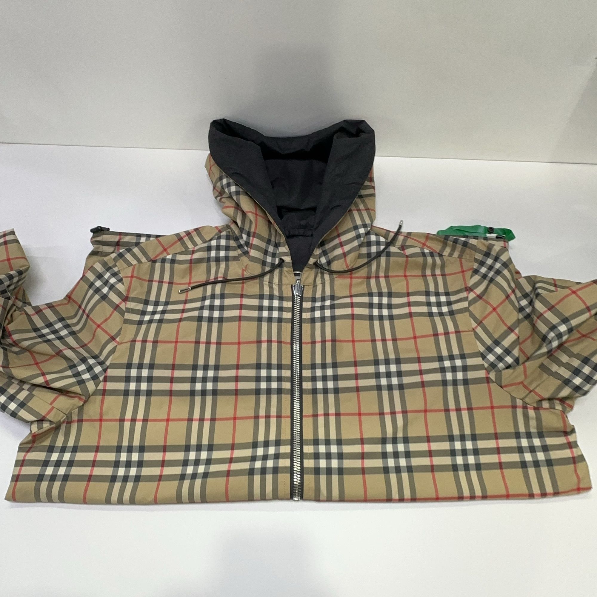 Burberry Burberry Reversible Vintage Check Hoodie Jacket L Size US L / EU 52-54 / 3 - 12 Thumbnail