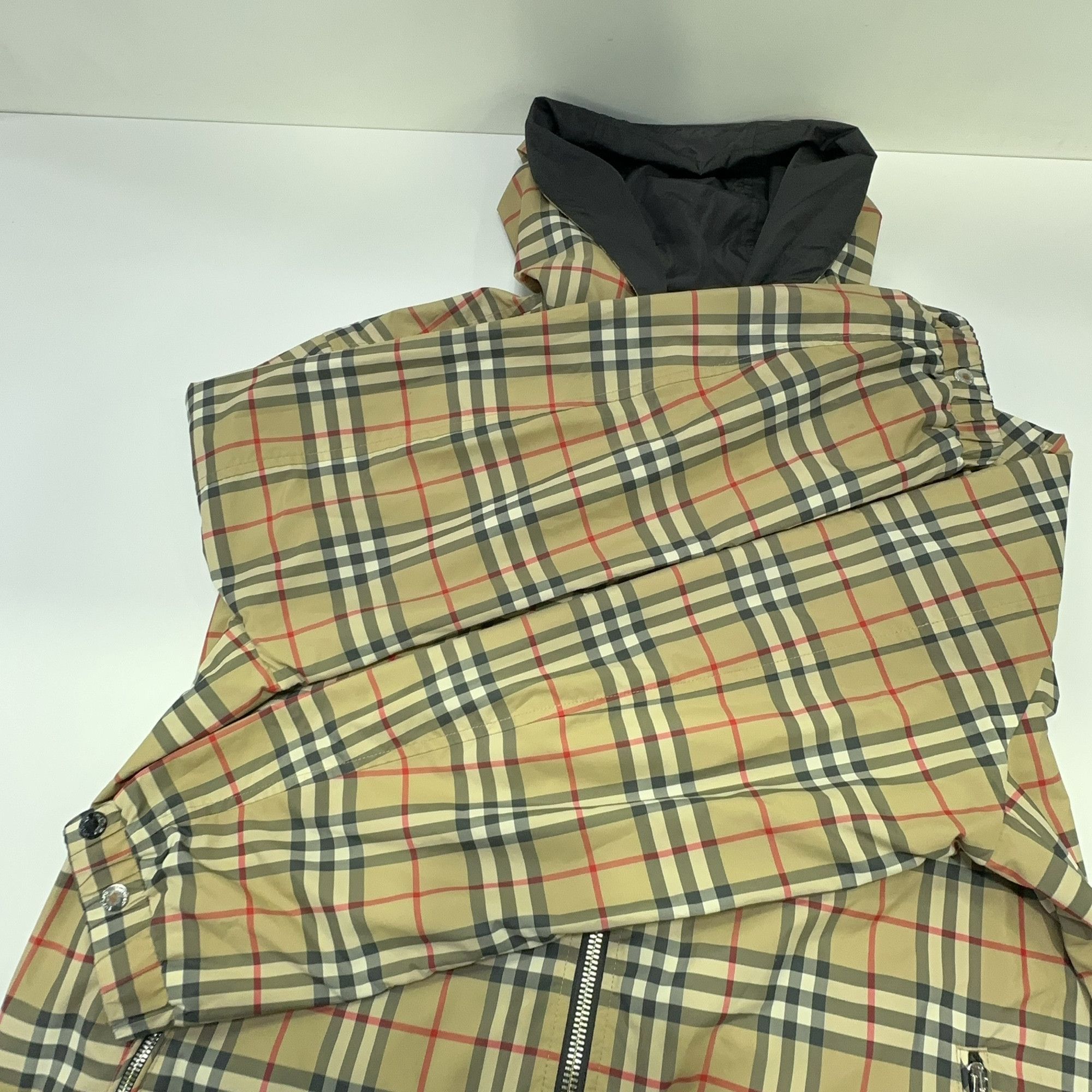 Burberry Burberry Reversible Vintage Check Hoodie Jacket L Size US L / EU 52-54 / 3 - 15 Thumbnail