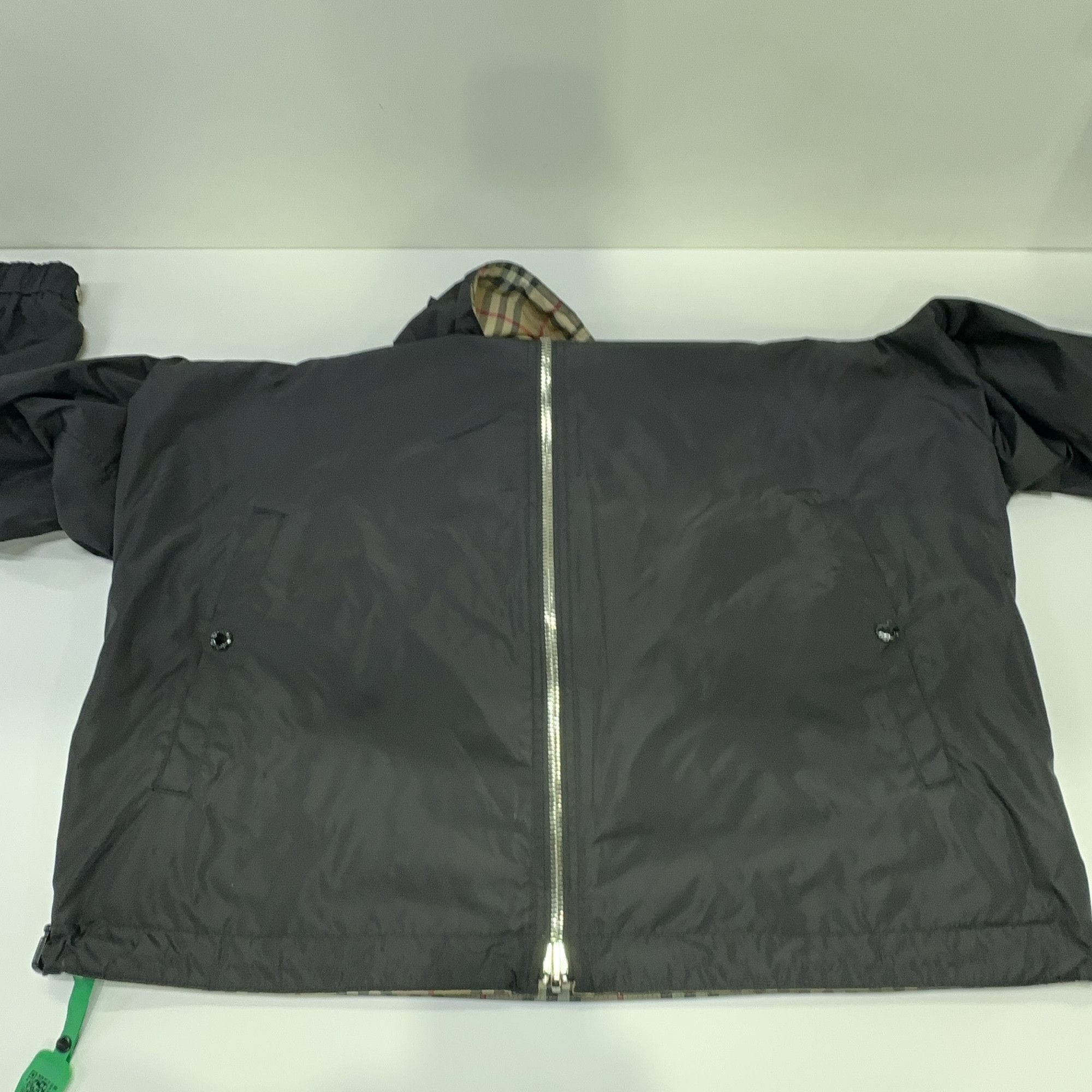 Burberry Burberry Reversible Vintage Check Hoodie Jacket L Size US L / EU 52-54 / 3 - 20 Thumbnail