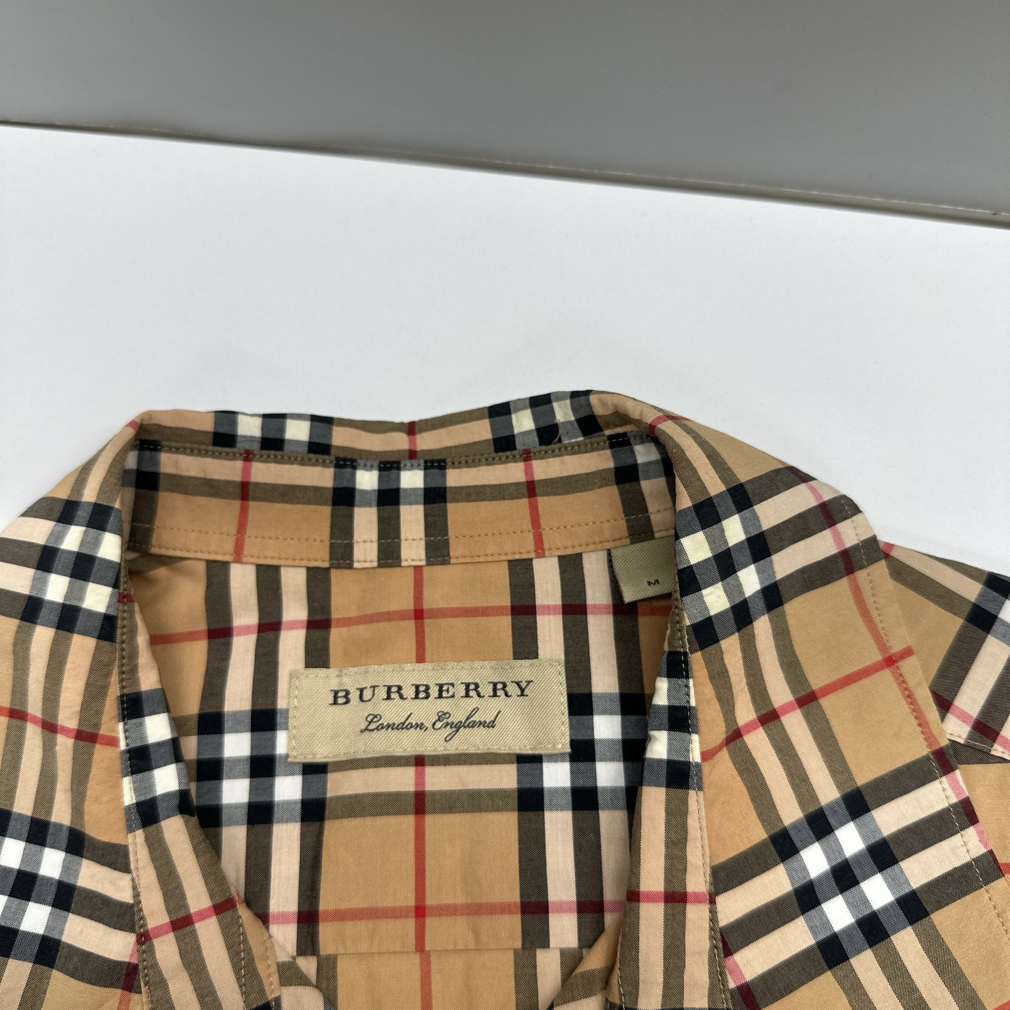 Burberry Burberry Check Button Up Shirt Size M Size US M / EU 48-50 / 2 - 3 Thumbnail