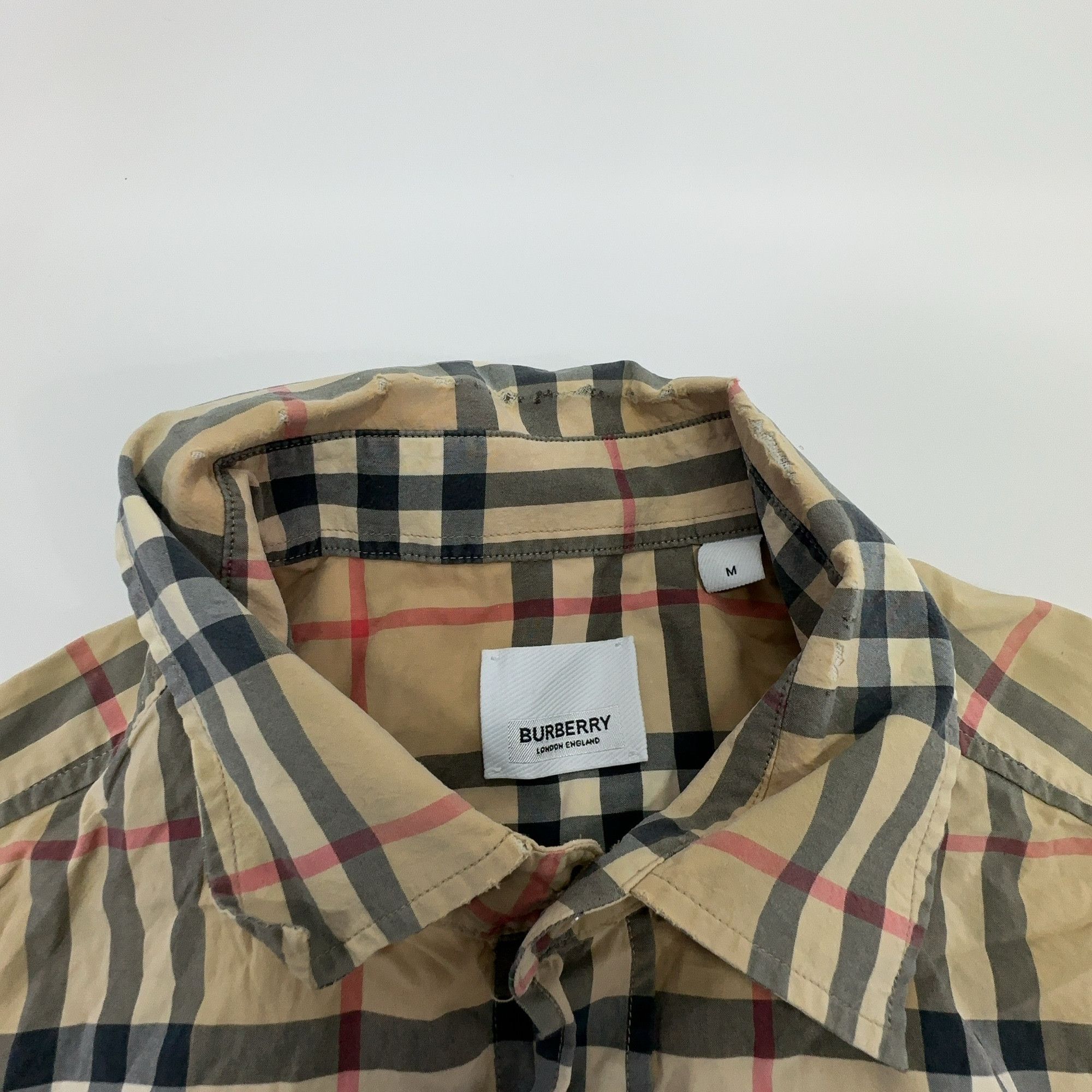 Burberry Burberry Classic Check Button Up Shirt Size M Size US M / EU 48-50 / 2 - 5 Thumbnail