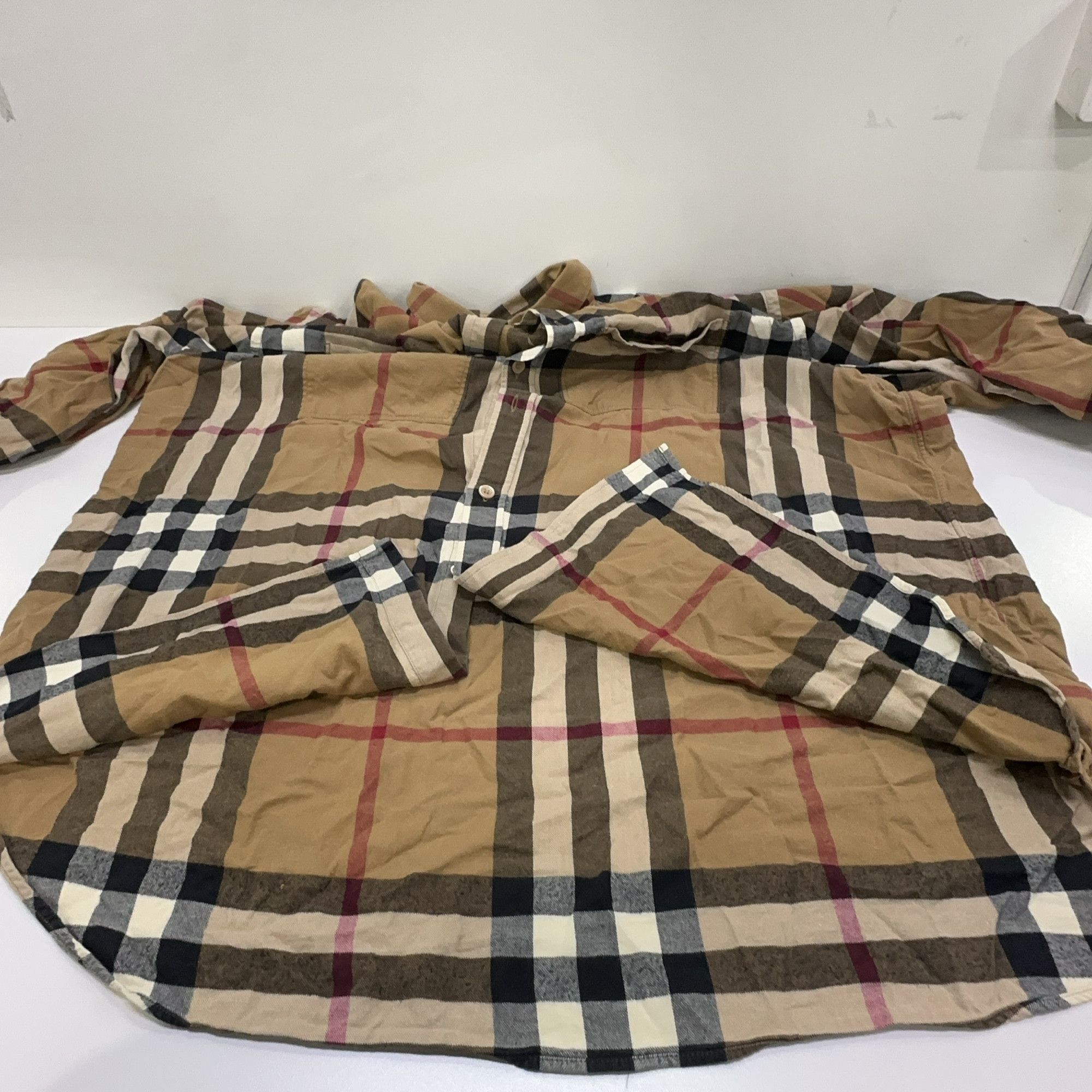 Burberry Burberry Check Flannel Button Up Shirt Size XL Size US XL / EU 56 / 4 - 10 Thumbnail