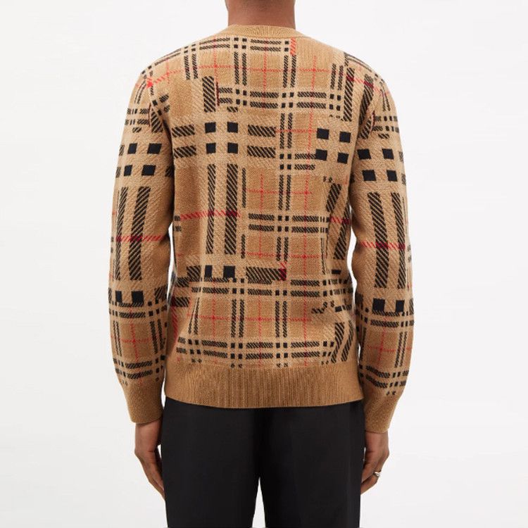 Burberry Burberry Check Sweater Size L Size US L / EU 52-54 / 3 - 12 Thumbnail