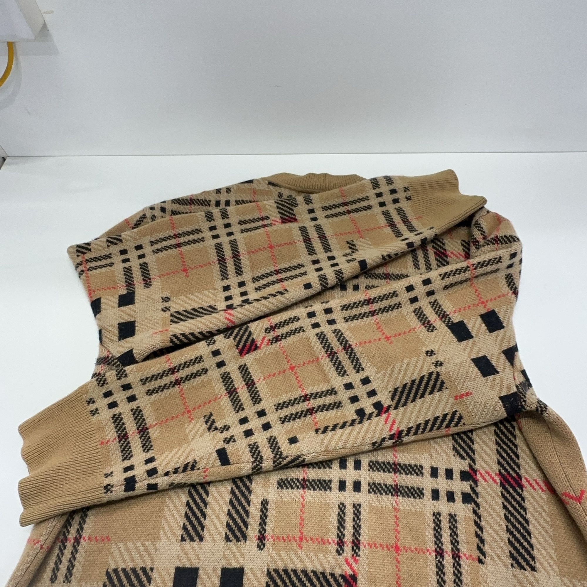 Burberry Burberry Check Sweater Size L Size US L / EU 52-54 / 3 - 10 Thumbnail