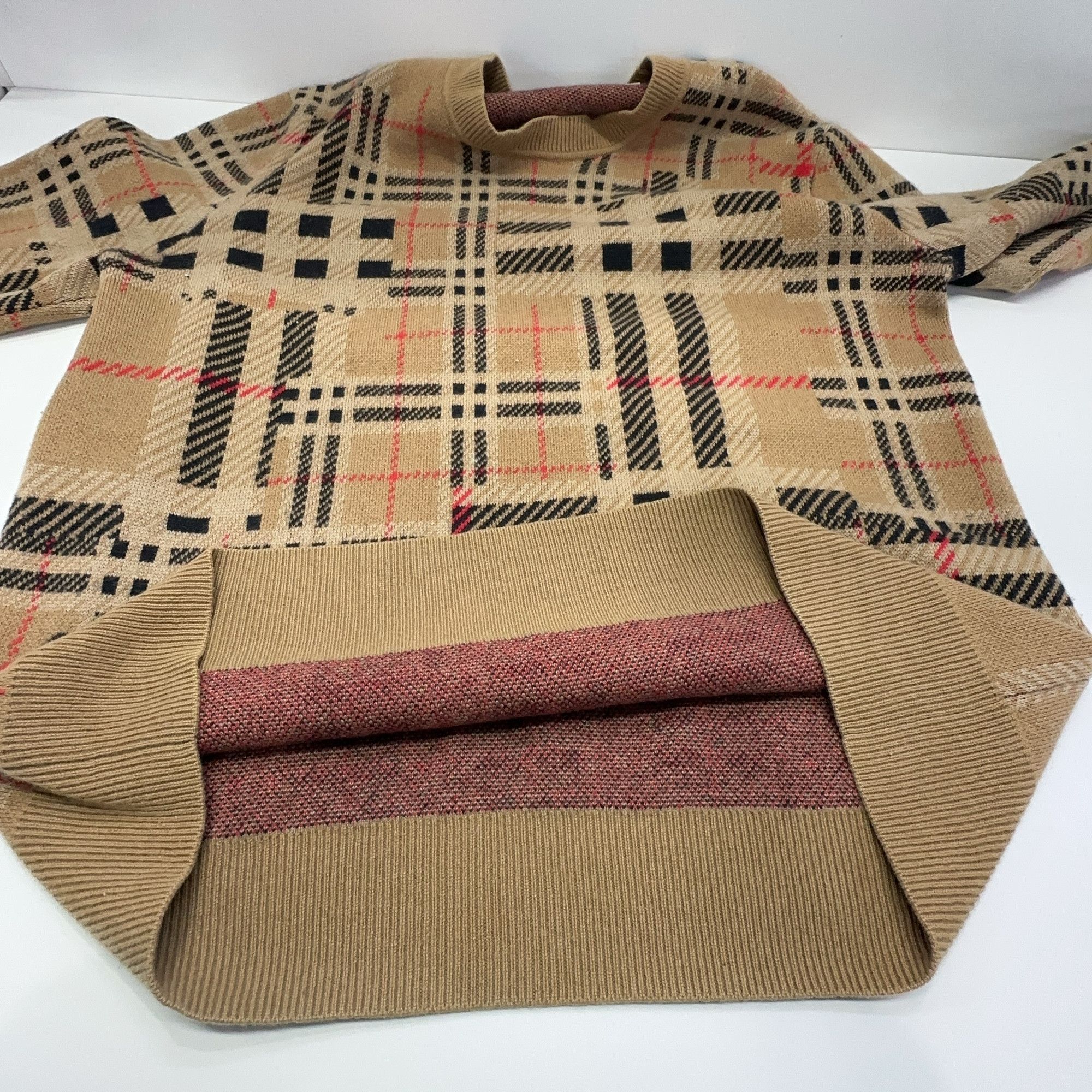 Burberry Burberry Check Sweater Size L Size US L / EU 52-54 / 3 - 6 Thumbnail