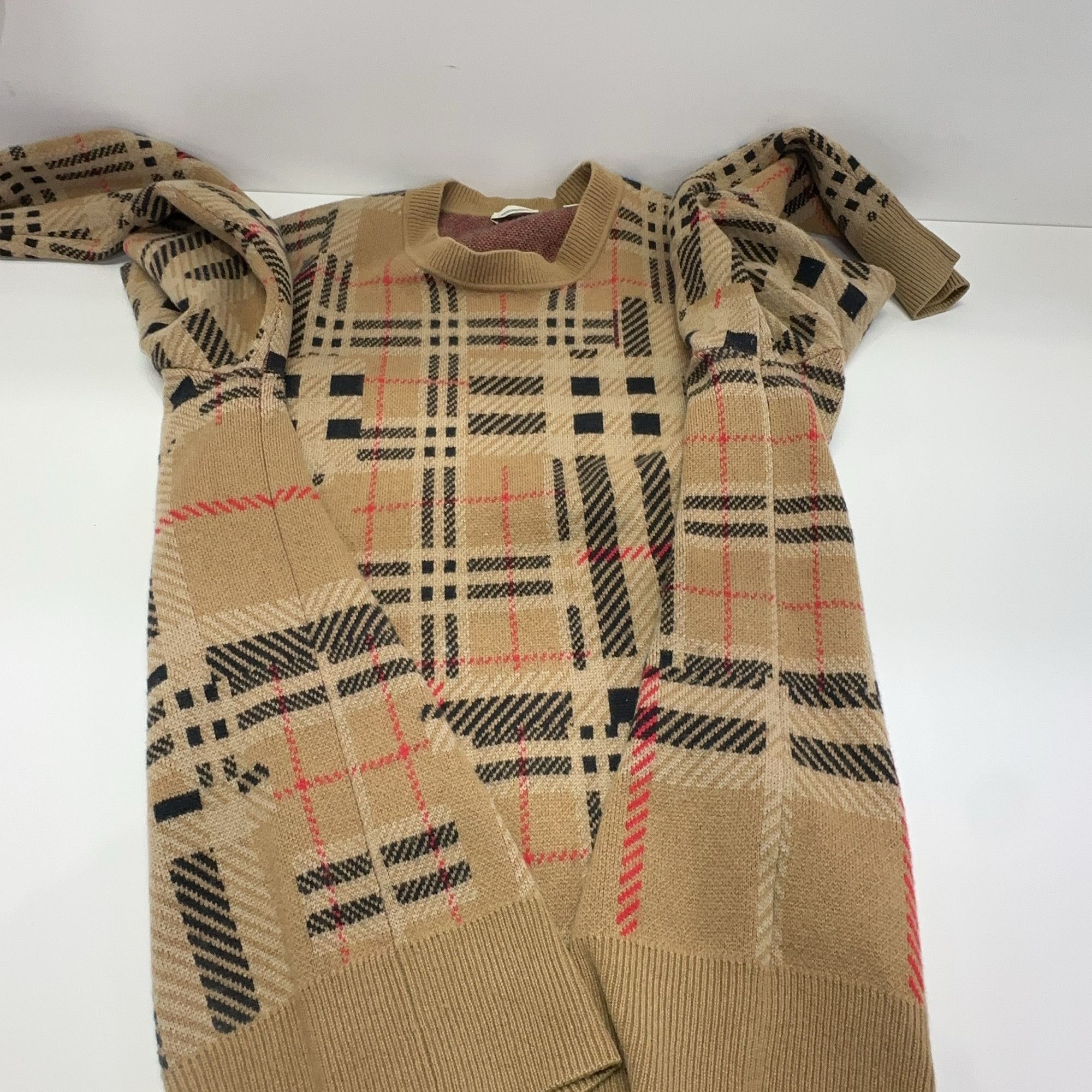 Burberry Burberry Check Sweater Size L Size US L / EU 52-54 / 3 - 7 Thumbnail