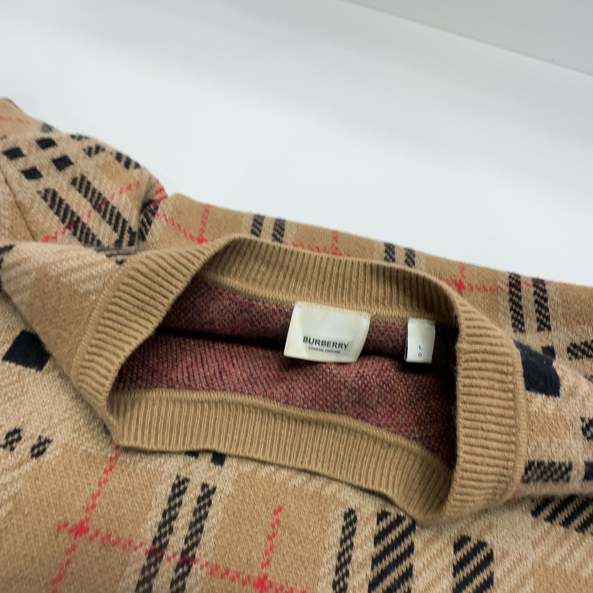 Burberry Burberry Check Sweater Size L Size US L / EU 52-54 / 3 - 5 Thumbnail