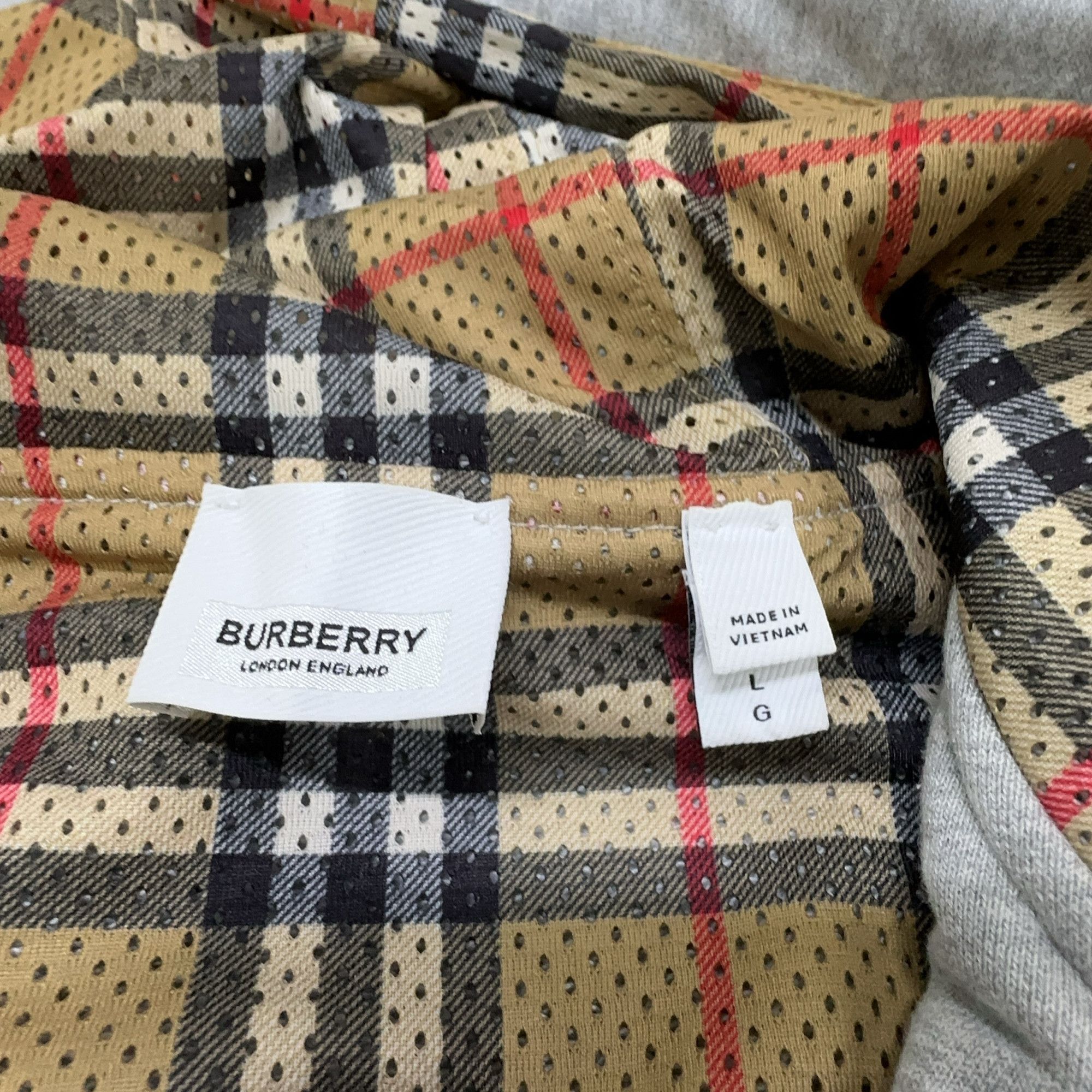 Burberry Burberry Check Lined Zip Up Hoodie Size L Size US L / EU 52-54 / 3 - 4 Thumbnail
