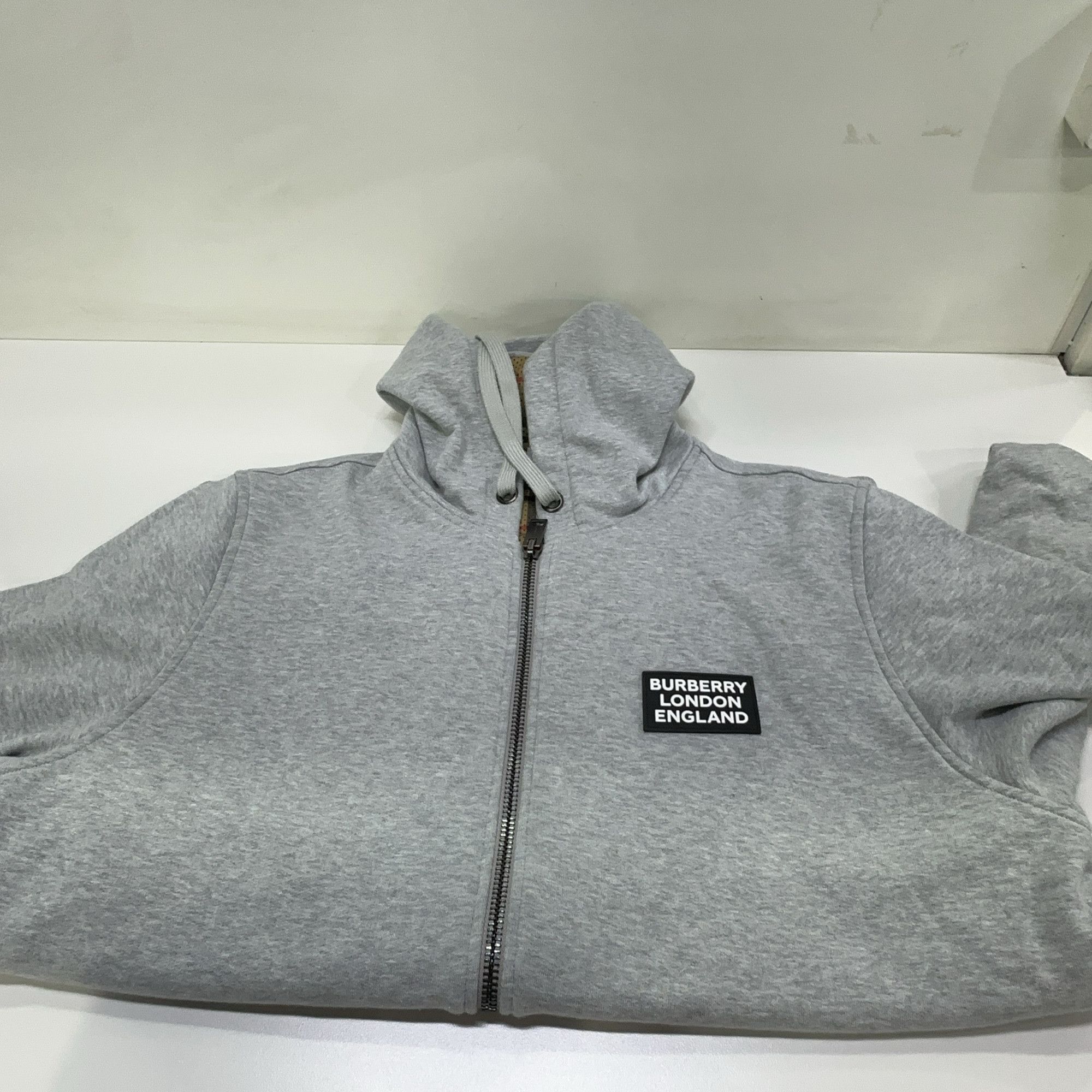 Burberry Burberry Check Lined Zip Up Hoodie Size L Size US L / EU 52-54 / 3 - 7 Thumbnail