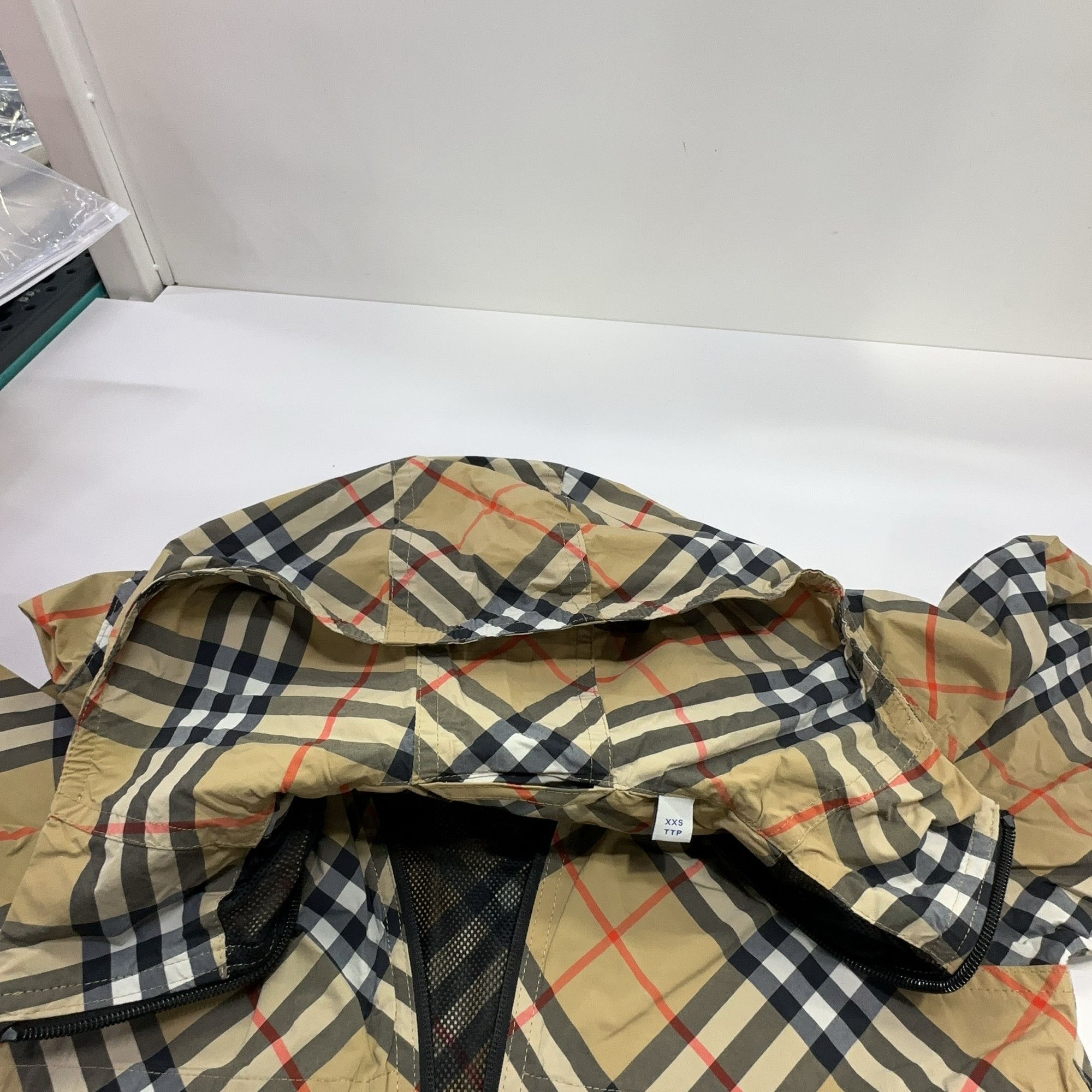Burberry Burberry Check Hooded Jacket Size XXS Size XXS / US 00 / IT 34 - 6 Thumbnail