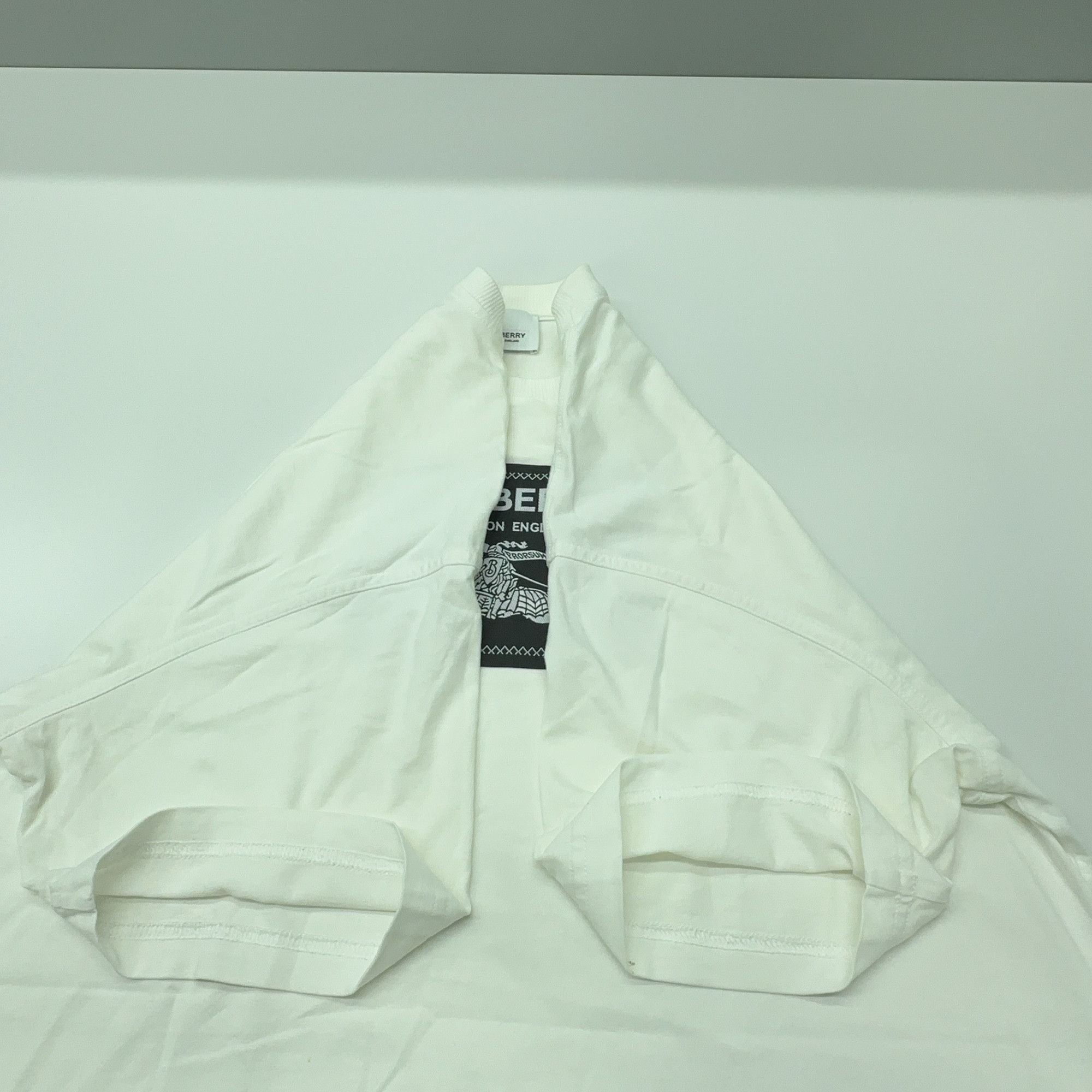 Burberry Burberry Logo Patch T-Shirt Size XS Size US XS / EU 42 / 0 - 8 Thumbnail