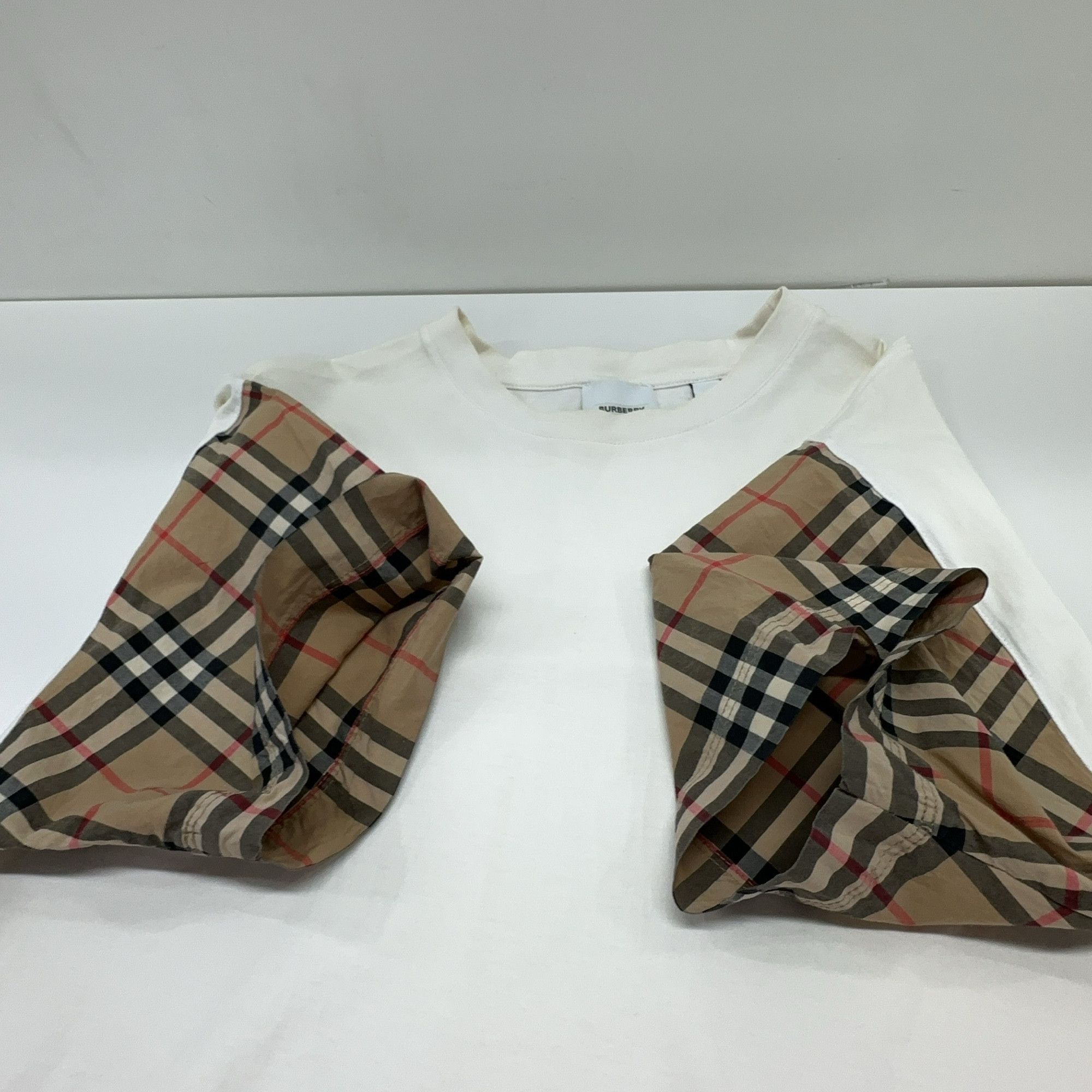 Burberry Burberry Check Sleeve T-Shirt Size M Size M / US 6-8 / IT 42-44 - 10 Thumbnail