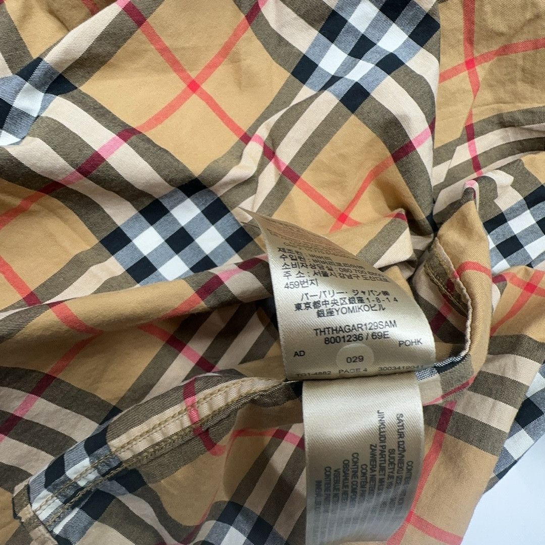 Burberry Burberry Classic Check Button Up Shirt Size M Size US M / EU 48-50 / 2 - 3 Thumbnail