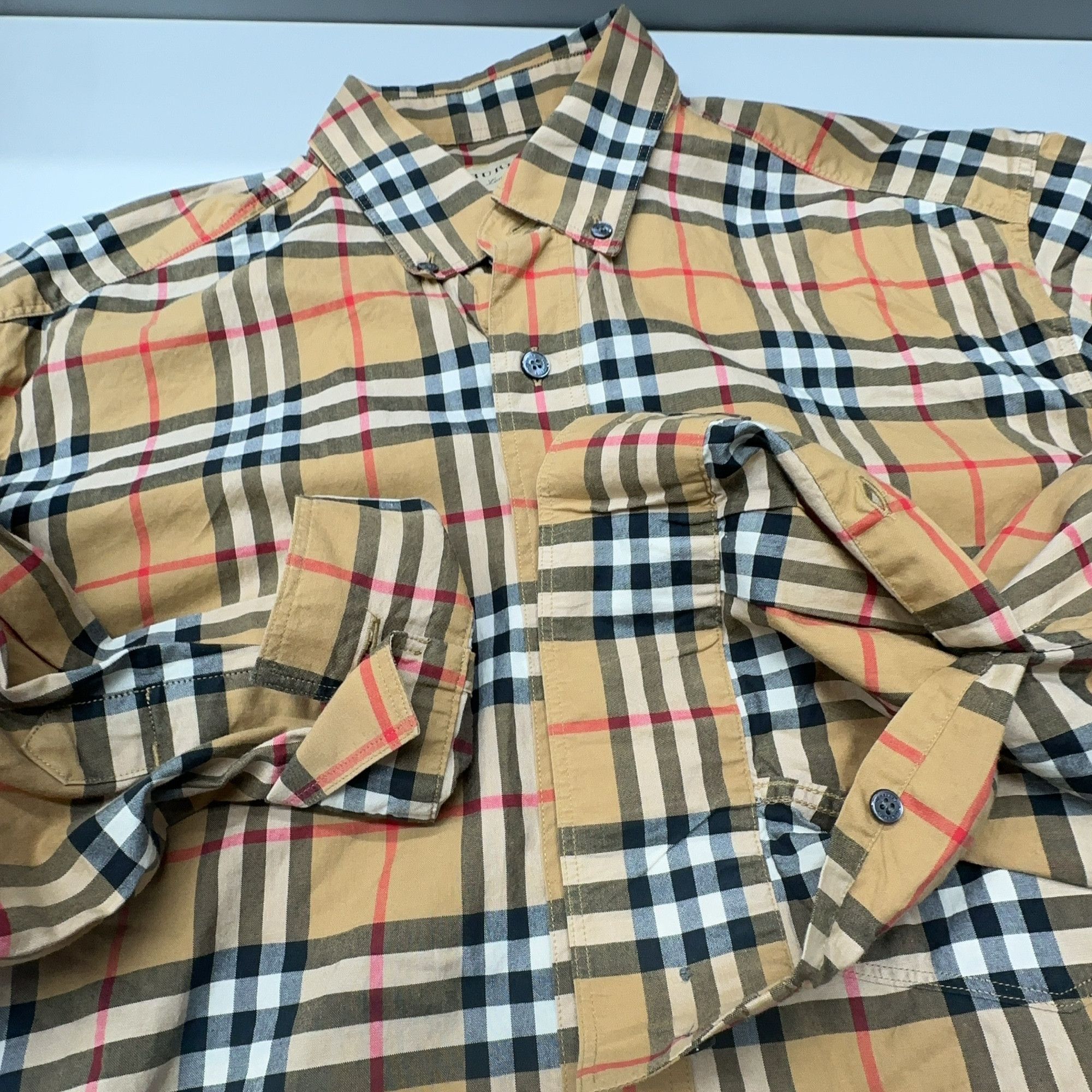 Burberry Burberry Classic Check Button Up Shirt Size M Size US M / EU 48-50 / 2 - 6 Thumbnail