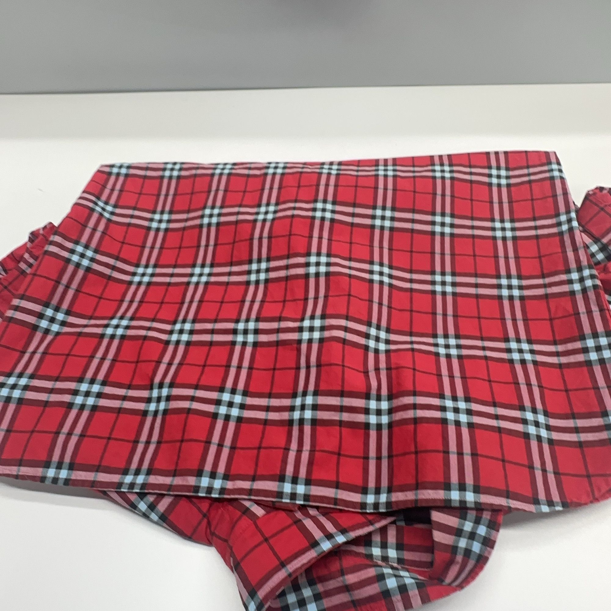 Burberry Burberry Red Plaid Button Up Shirt Size M Size US M / EU 48-50 / 2 - 12 Thumbnail