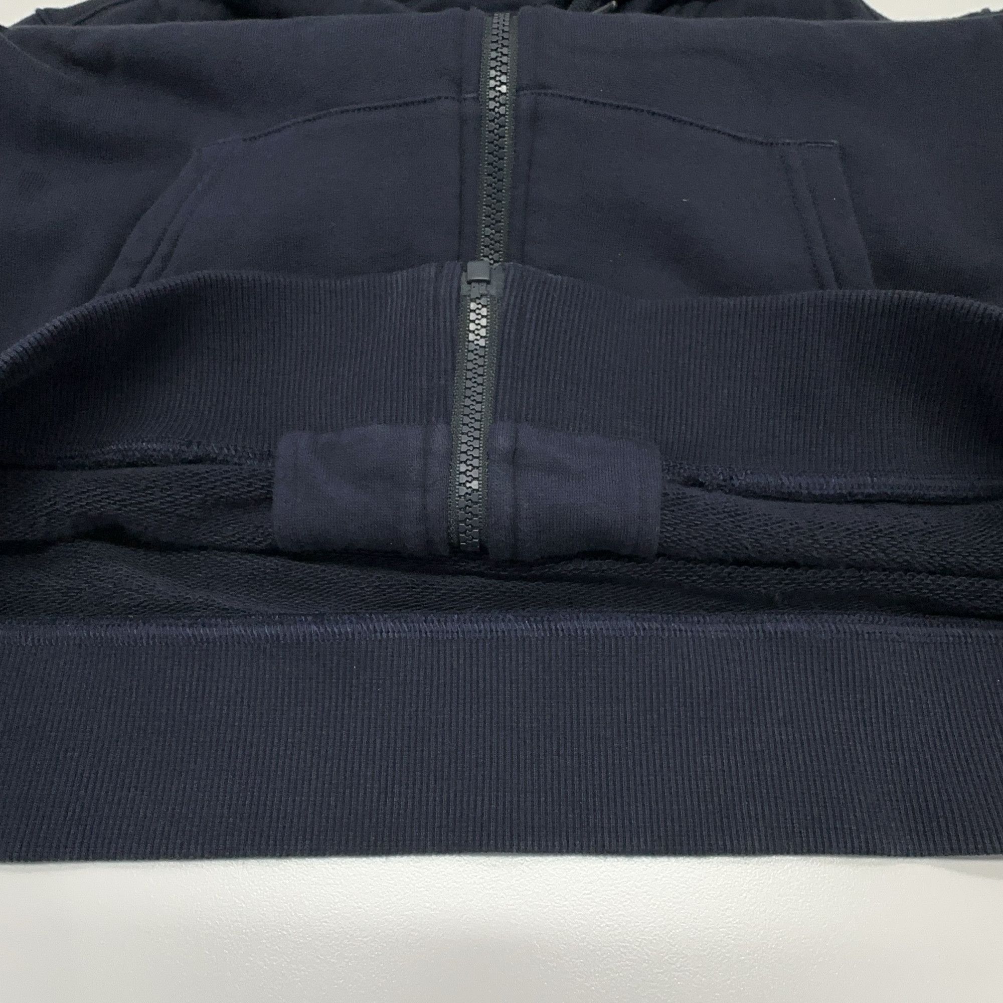 Burberry Burberry Logo Patch Zip-Up Hoodie Navy Size S Size US S / EU 44-46 / 1 - 9 Thumbnail