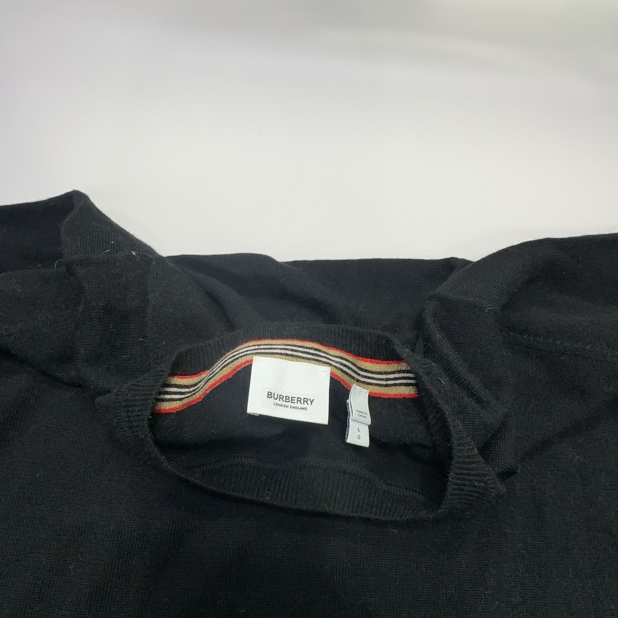 Burberry Burberry Iconic Stripe Trim Wool Sweater Size L Size US L / EU 52-54 / 3 - 5 Thumbnail