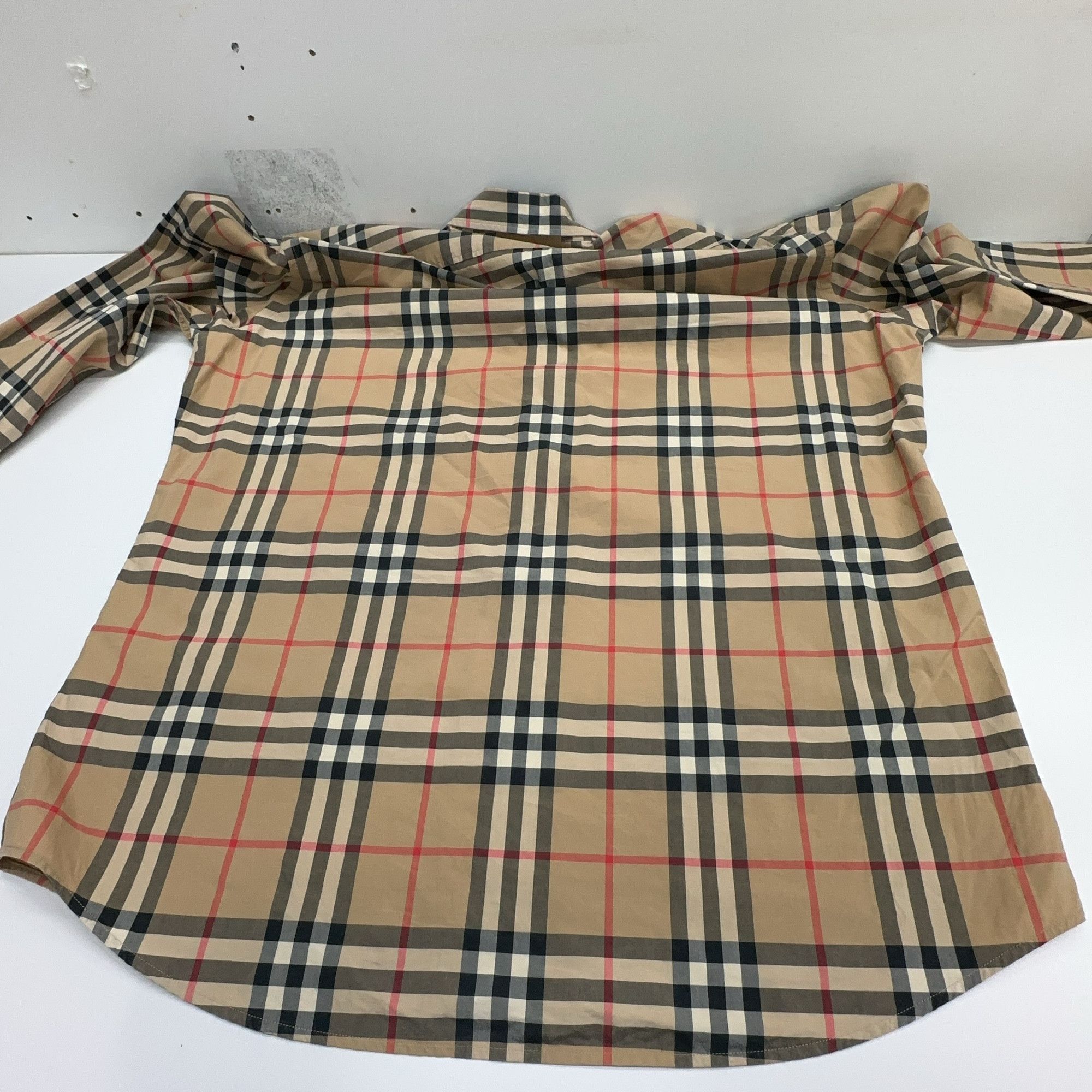 Burberry Burberry Check Button Up Shirt Size L Size US L / EU 52-54 / 3 - 12 Thumbnail