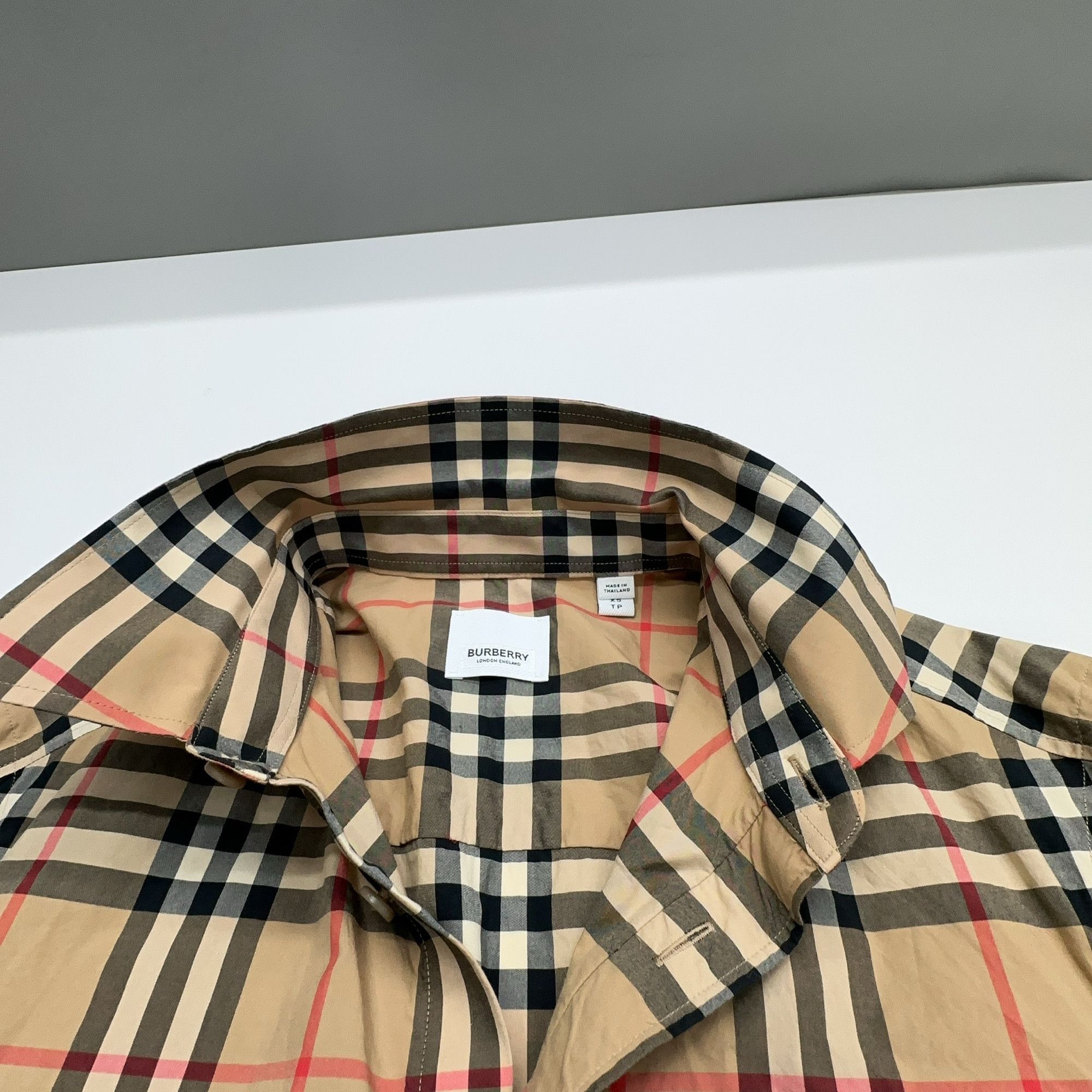 Burberry Burberry Classic Check Button Up Shirt Size XS Size US XS / EU 42 / 0 - 5 Thumbnail