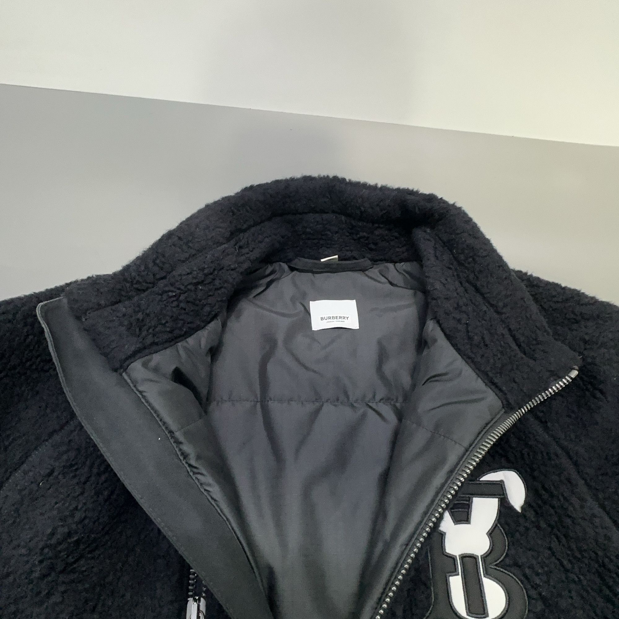 Burberry Burberry Rabbit Appliqué Fleece Jacket Size S Size US S / EU 44-46 / 1 - 5 Thumbnail