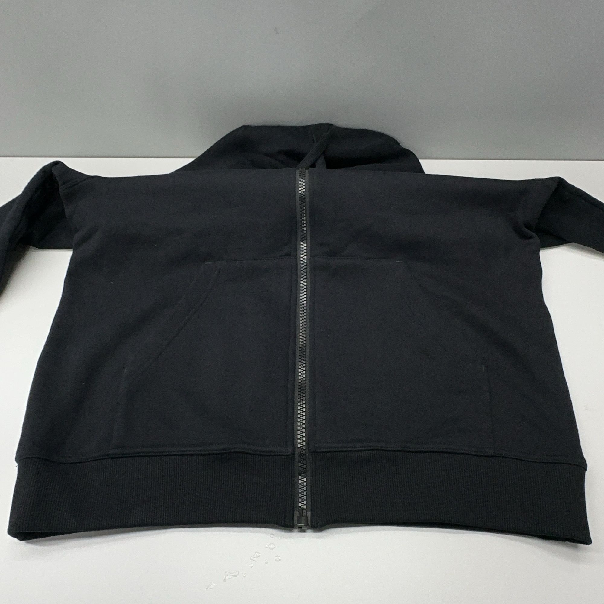 Burberry Burberry Embroidered Logo Zip Up Hoodie Size L Size US L / EU 52-54 / 3 - 7 Thumbnail