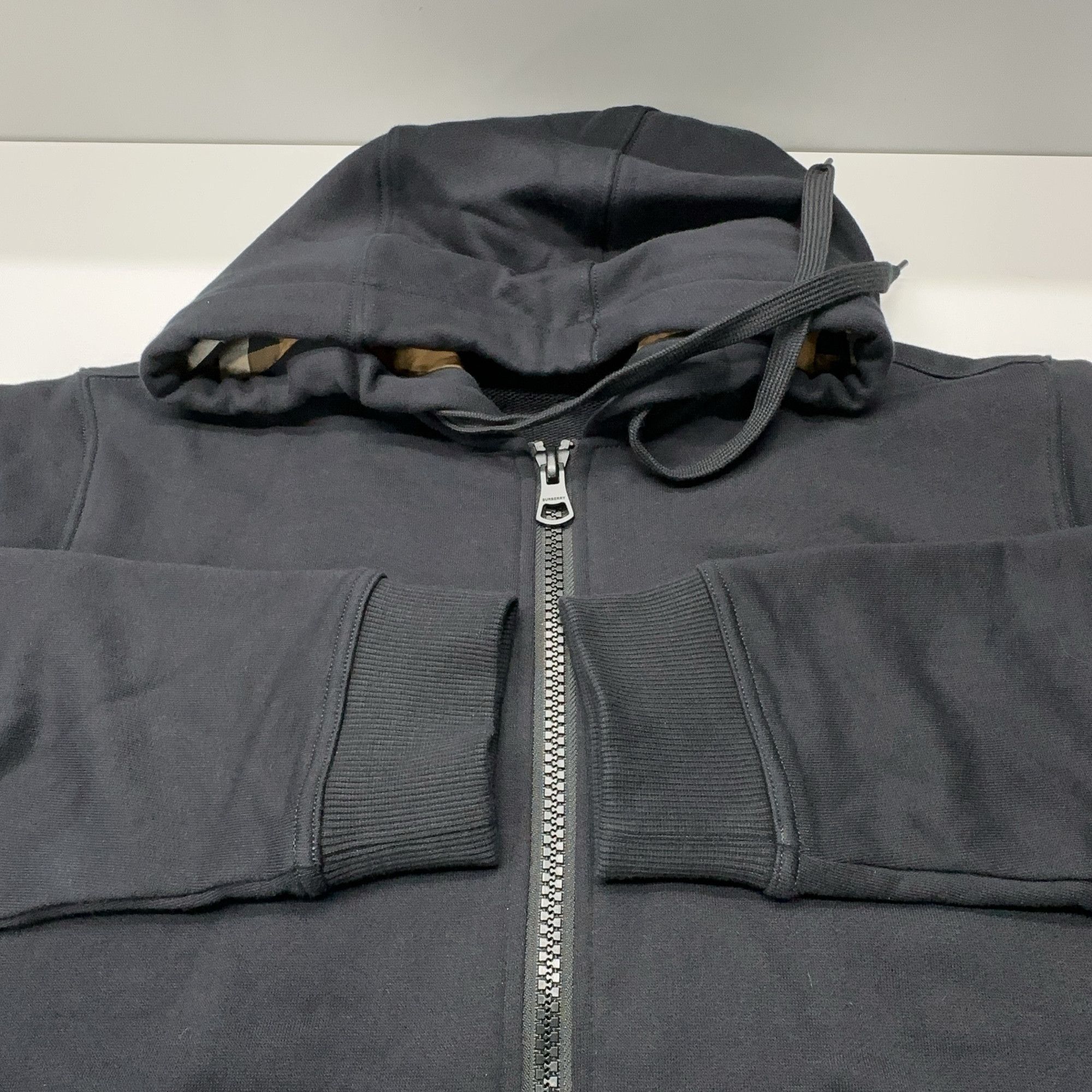 Burberry Burberry Embroidered Logo Zip Up Hoodie Size L Size US L / EU 52-54 / 3 - 8 Thumbnail