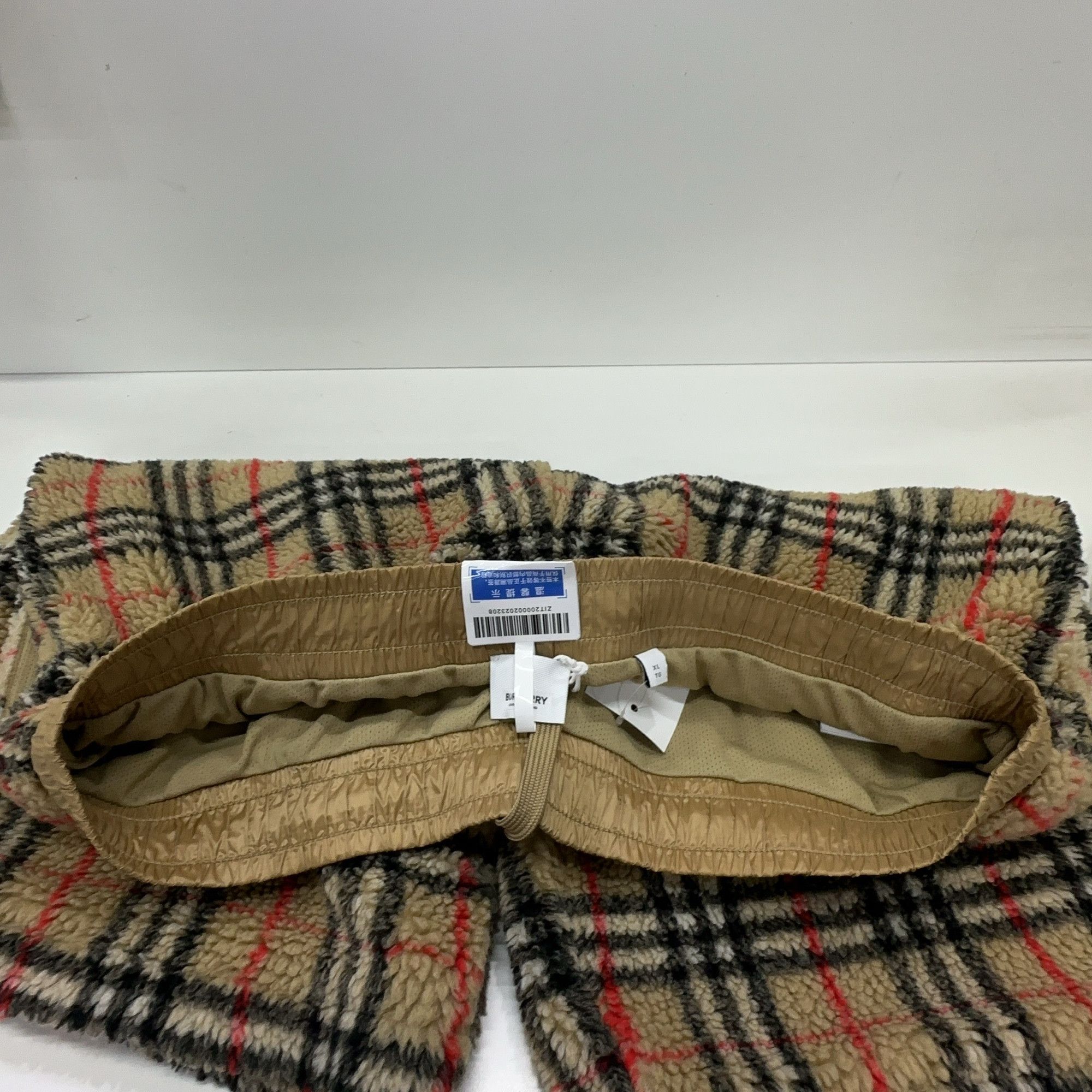 Burberry Burberry Plaid Fleece Shorts Size XL Size US 36 / EU 52 - 6 Thumbnail