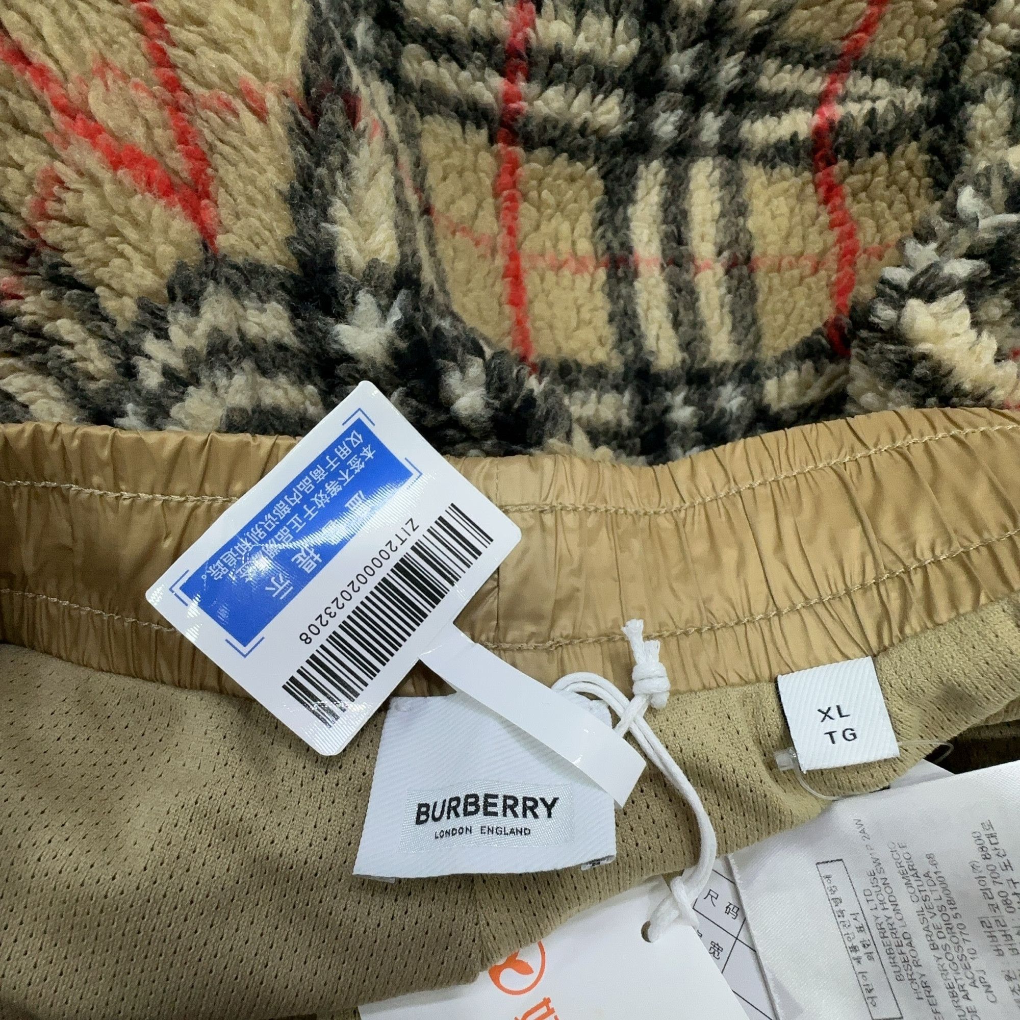 Burberry Burberry Plaid Fleece Shorts Size XL Size US 36 / EU 52 - 3 Thumbnail