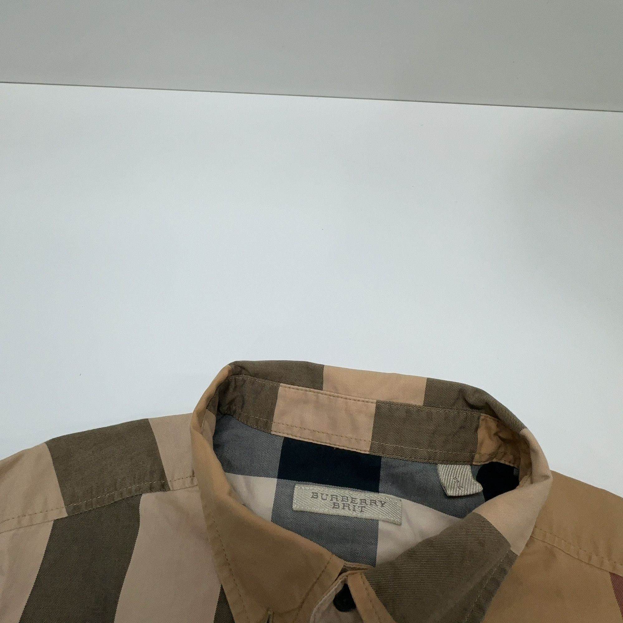 Burberry Burberry Check Button Up Shirt Size S Size US S / EU 44-46 / 1 - 5 Thumbnail