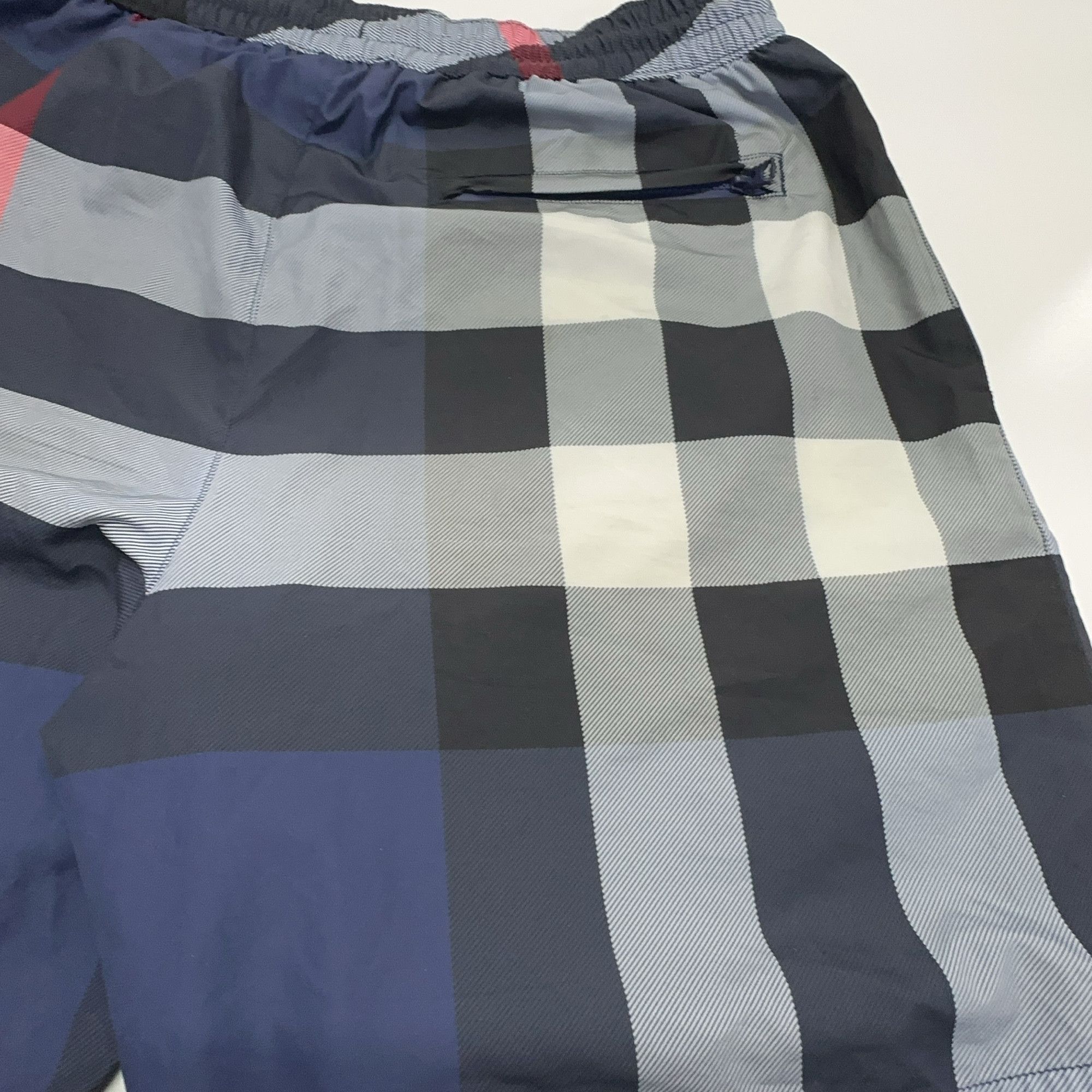 Burberry Burberry Check Swim Shorts Size S Size US 30 / EU 46 - 9 Thumbnail