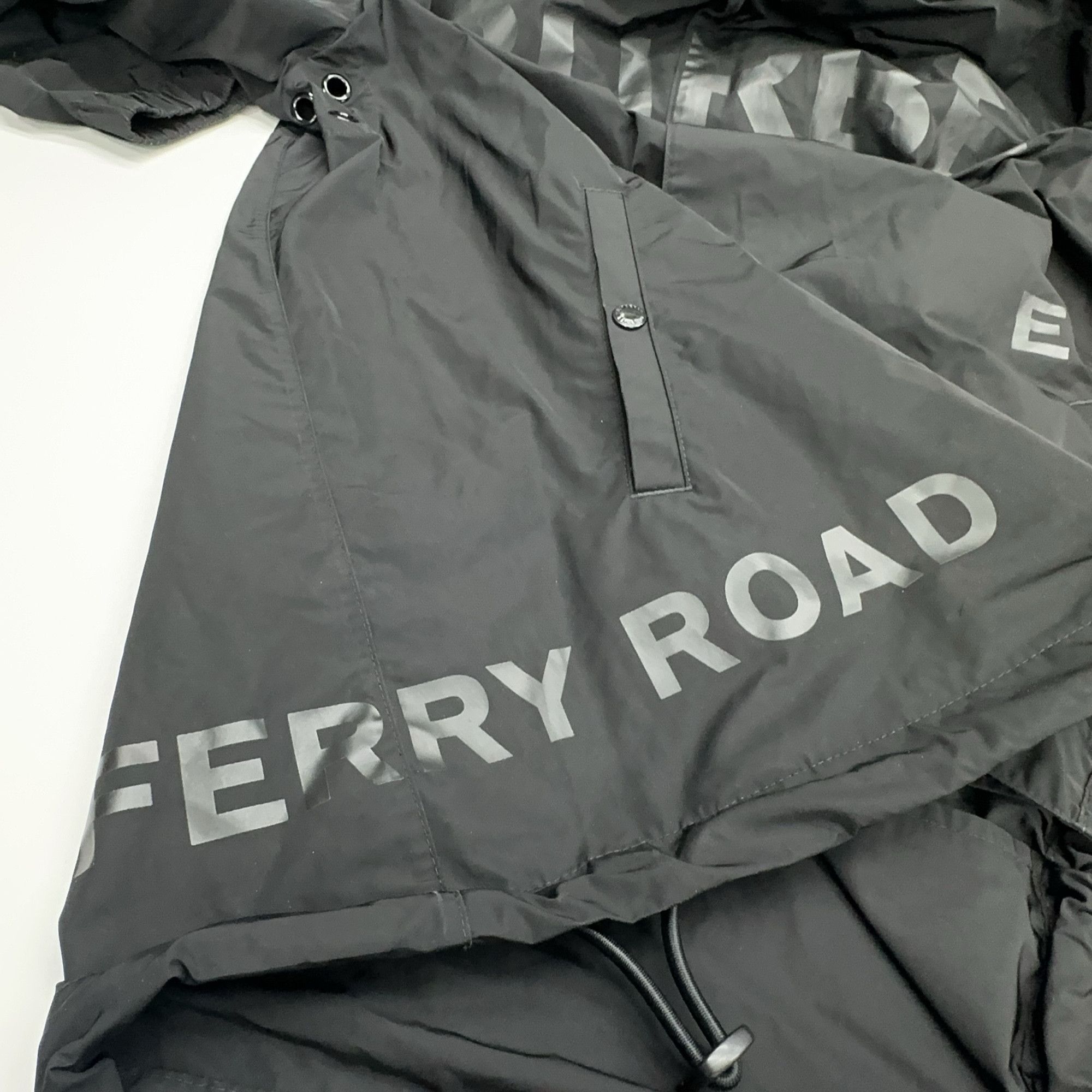 Burberry Burberry Horseferry Print Hooded Jacket US L / EU 52-54 / 3 Size US L / EU 52-54 / 3 - 11 Thumbnail