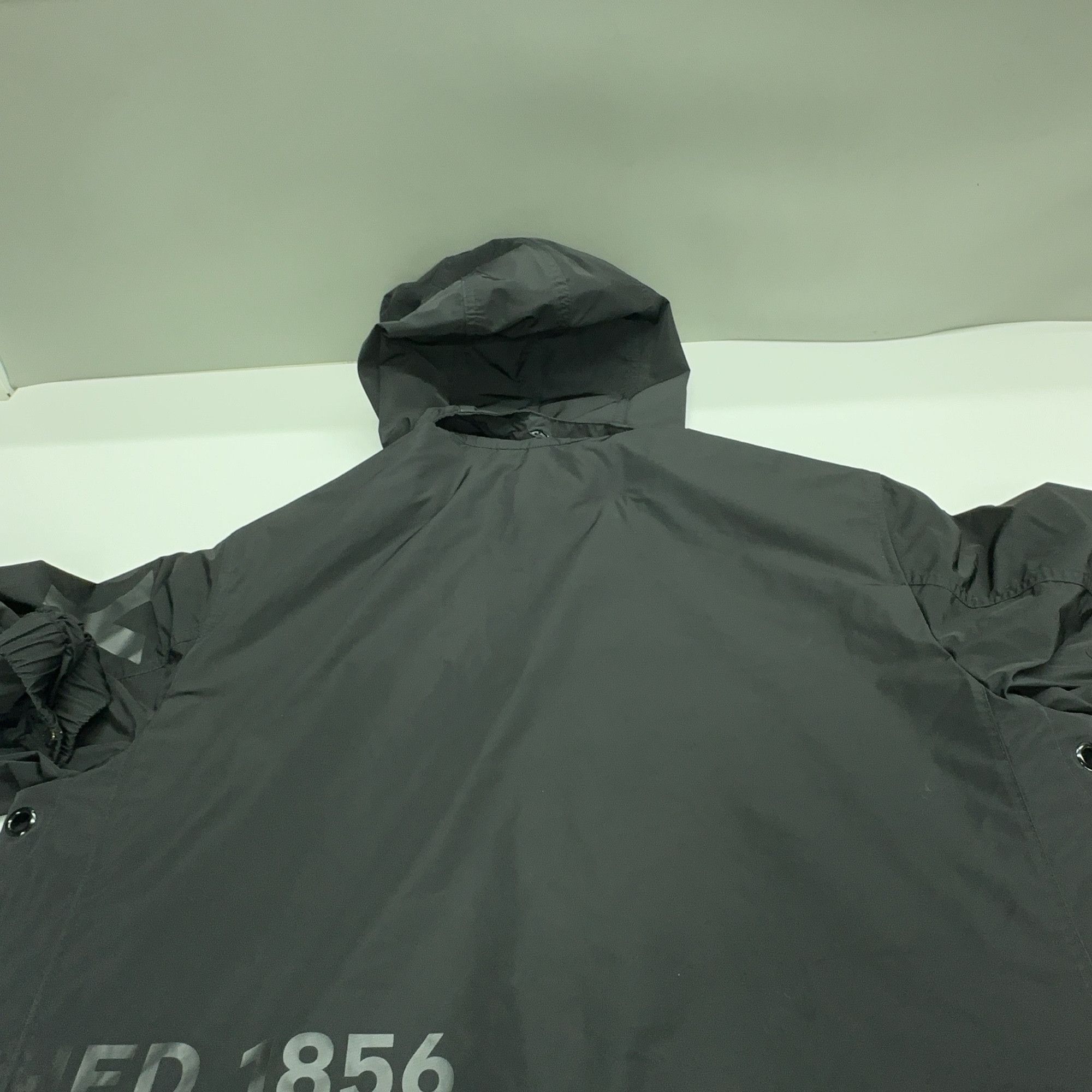 Burberry Burberry Horseferry Print Hooded Jacket US L / EU 52-54 / 3 Size US L / EU 52-54 / 3 - 14 Thumbnail