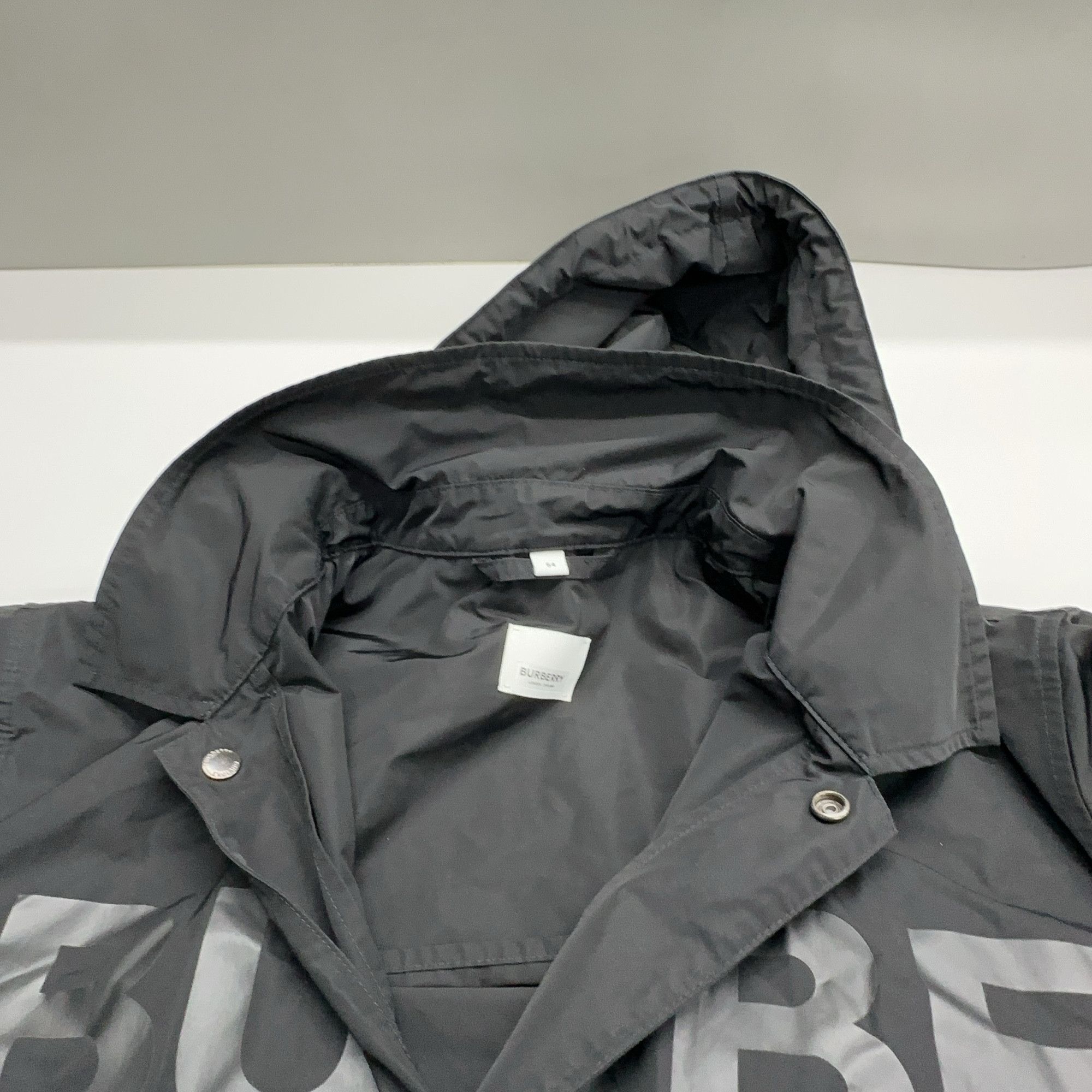 Burberry Burberry Horseferry Print Hooded Jacket US L / EU 52-54 / 3 Size US L / EU 52-54 / 3 - 5 Thumbnail
