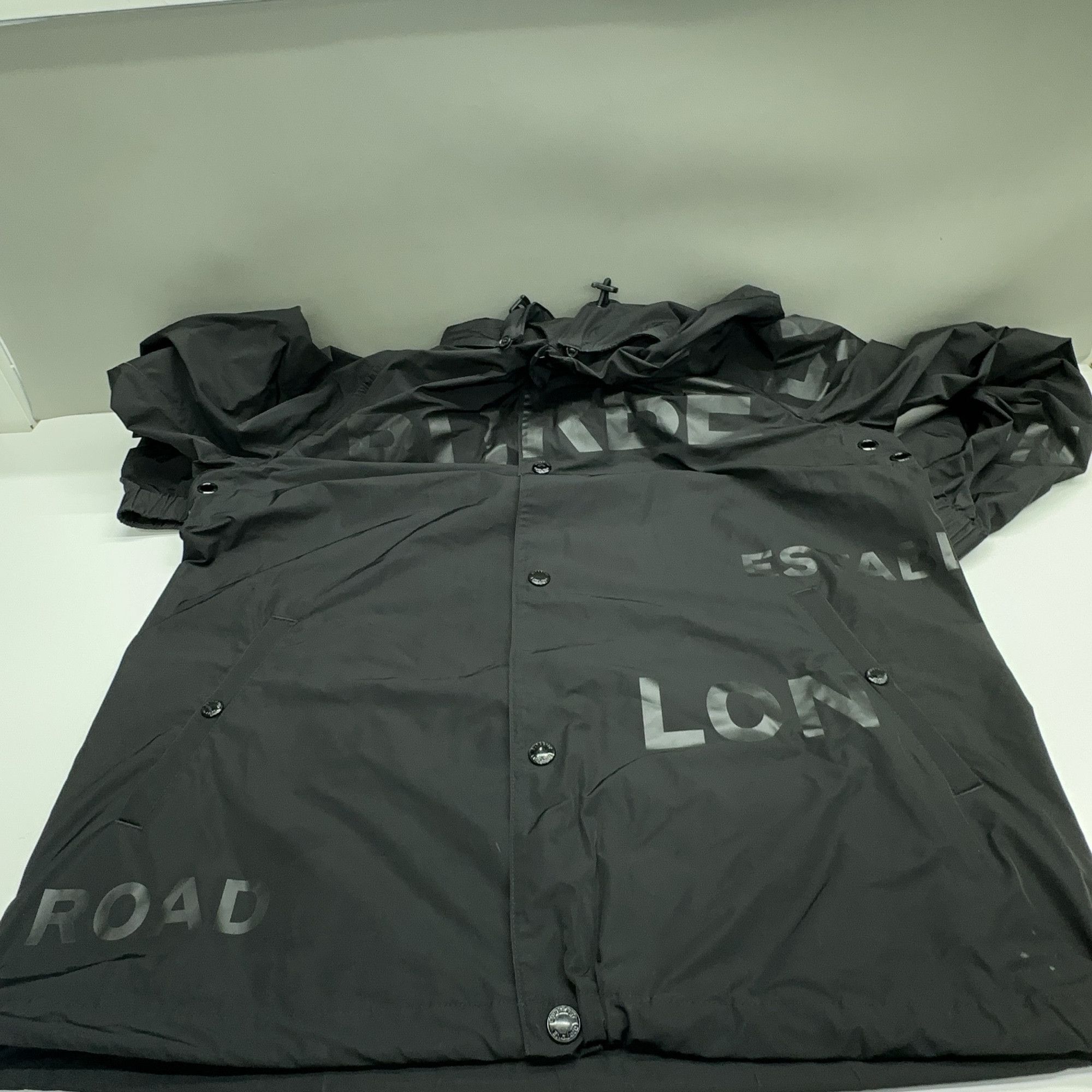 Burberry Burberry Horseferry Print Hooded Jacket US L / EU 52-54 / 3 Size US L / EU 52-54 / 3 - 9 Thumbnail