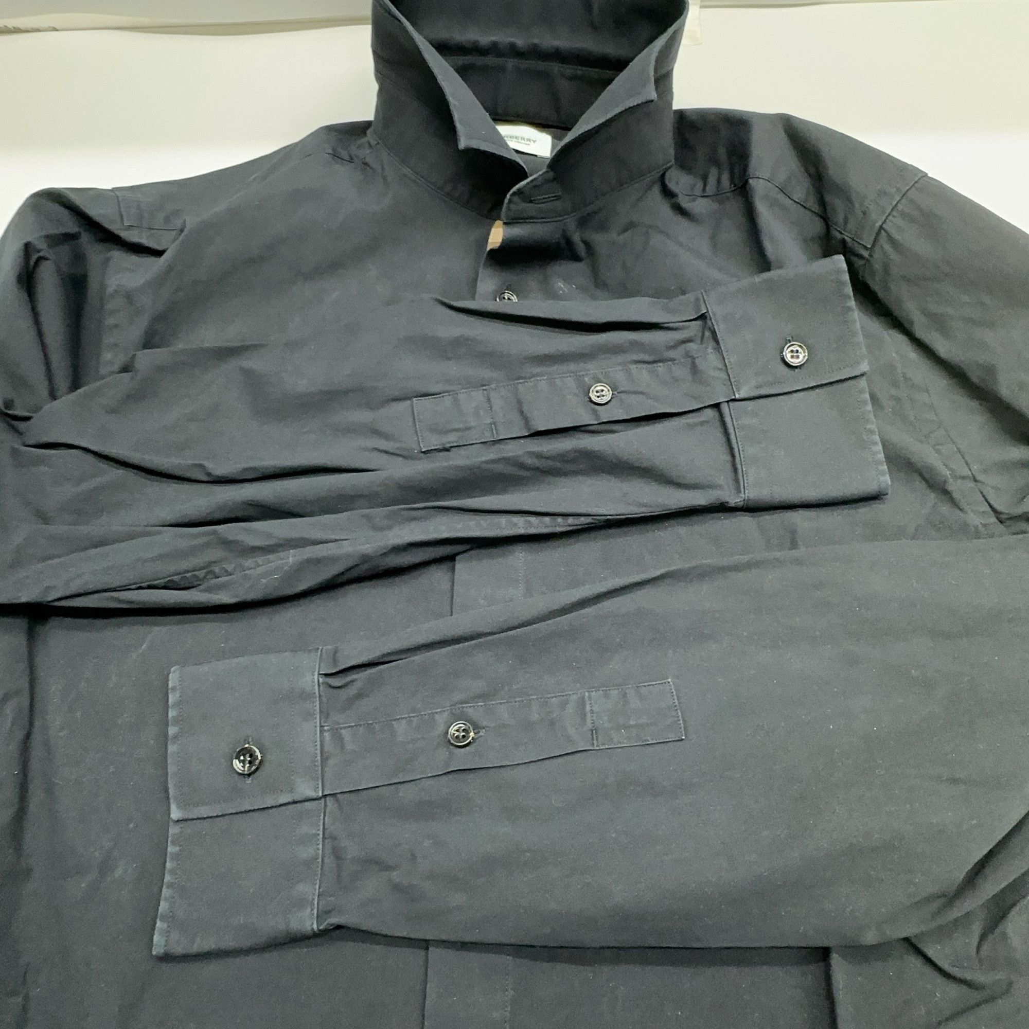 Burberry Burberry Black Button Up Shirt Size M Size US M / EU 48-50 / 2 - 13 Thumbnail
