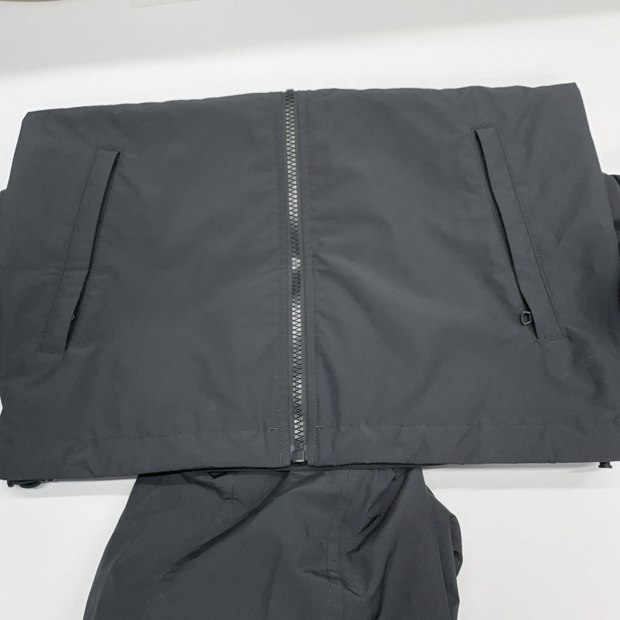 Burberry Burberry Logo Hooded Light Jacket Size S Size US S / EU 44-46 / 1 - 9 Thumbnail