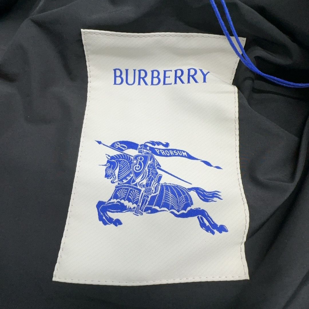 Burberry Burberry Logo Hooded Light Jacket Size S Size US S / EU 44-46 / 1 - 3 Thumbnail