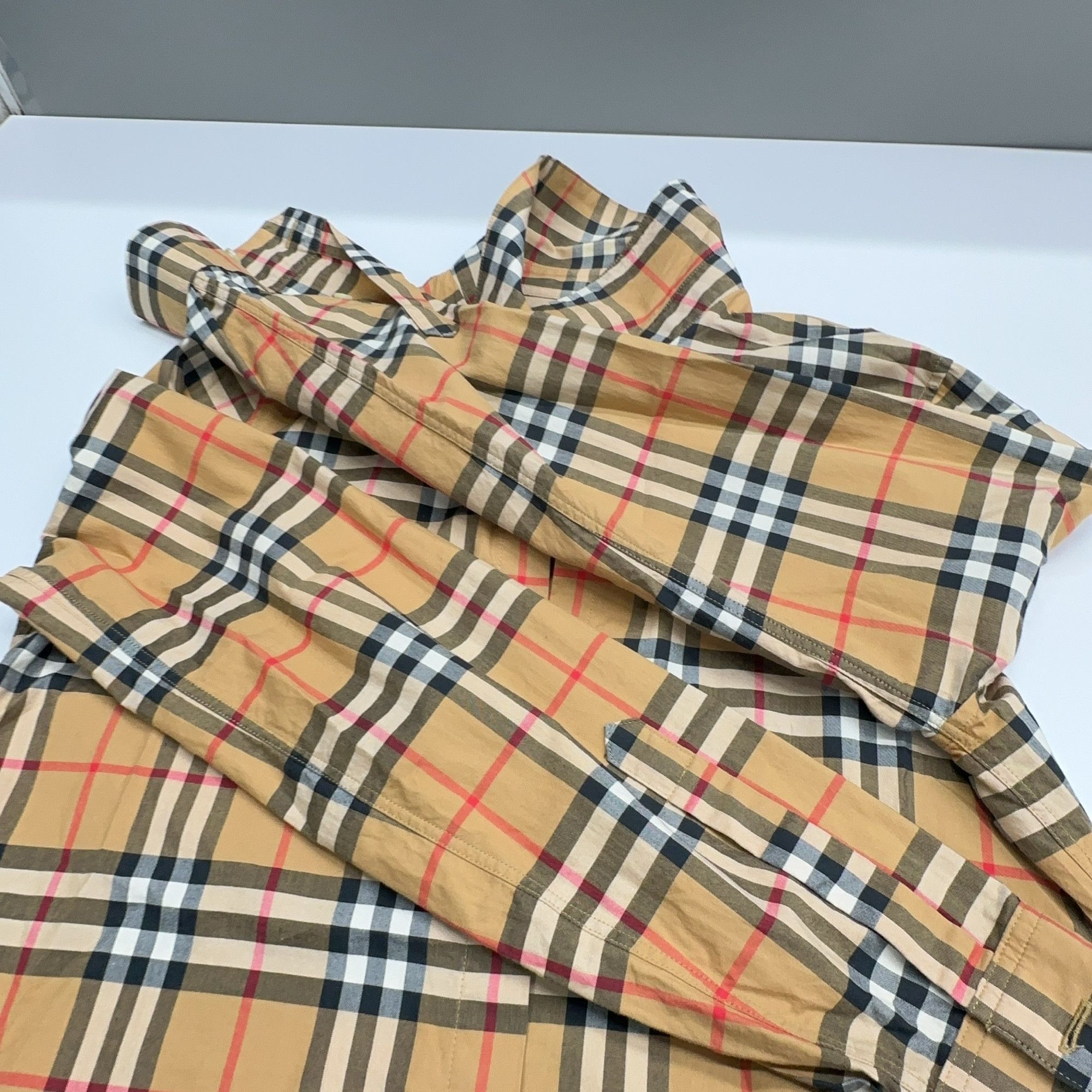 Burberry Burberry Classic Check Button Up Shirt Size UK 6 Size XS / US 0-2 / IT 36-38 - 8 Thumbnail