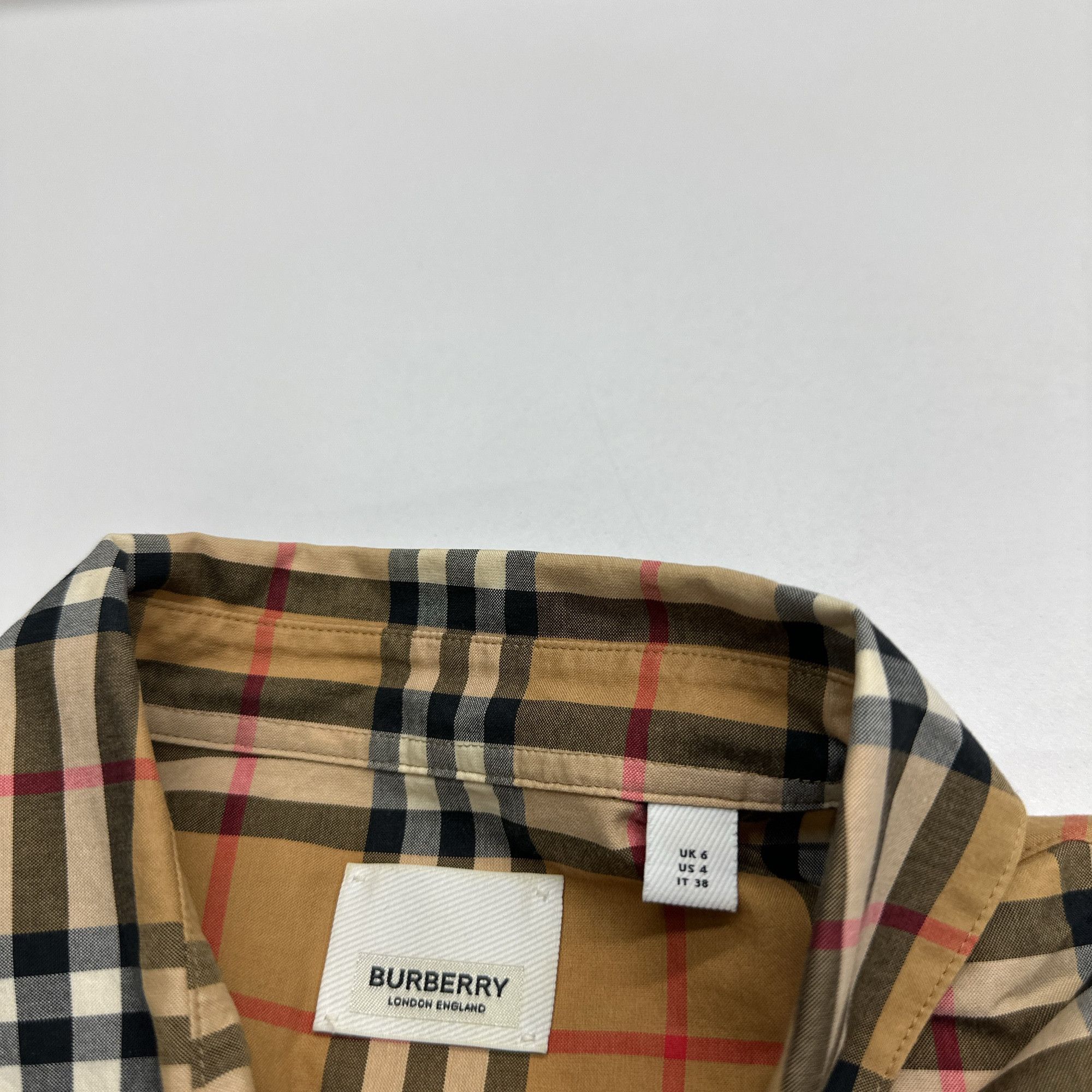 Burberry Burberry Classic Check Button Up Shirt Size UK 6 Size XS / US 0-2 / IT 36-38 - 3 Thumbnail