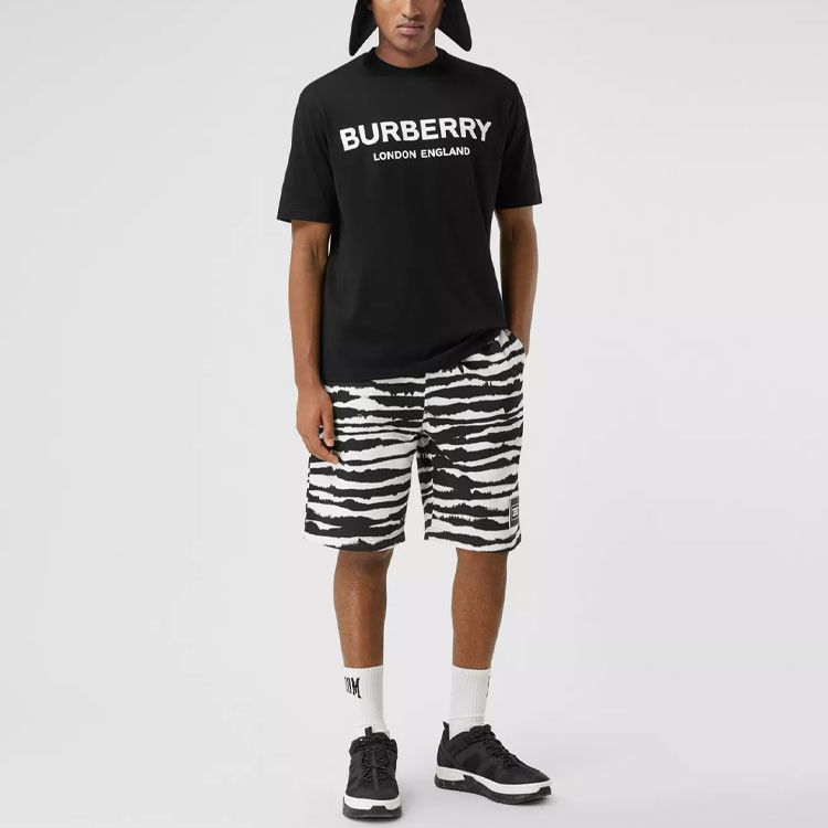 Burberry Burberry Logo Print T-Shirt Size L Size US L / EU 52-54 / 3 - 11 Thumbnail