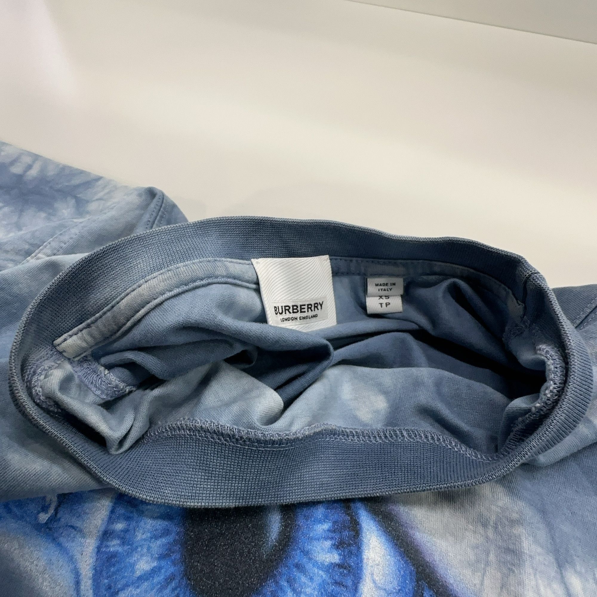 Burberry Burberry Shark Eye Print T-Shirt Size XS Size XS / US 0-2 / IT 36-38 - 5 Thumbnail