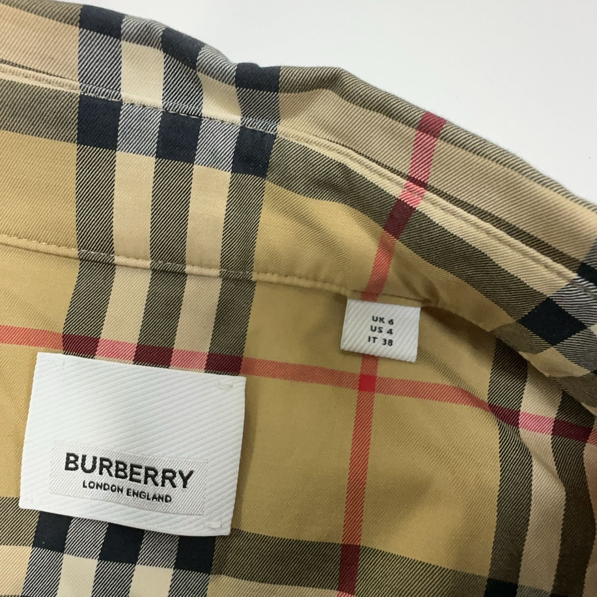 Burberry Burberry Classic Check Button Up Shirt Size 4 Size XS / US 0-2 / IT 36-38 - 4 Thumbnail