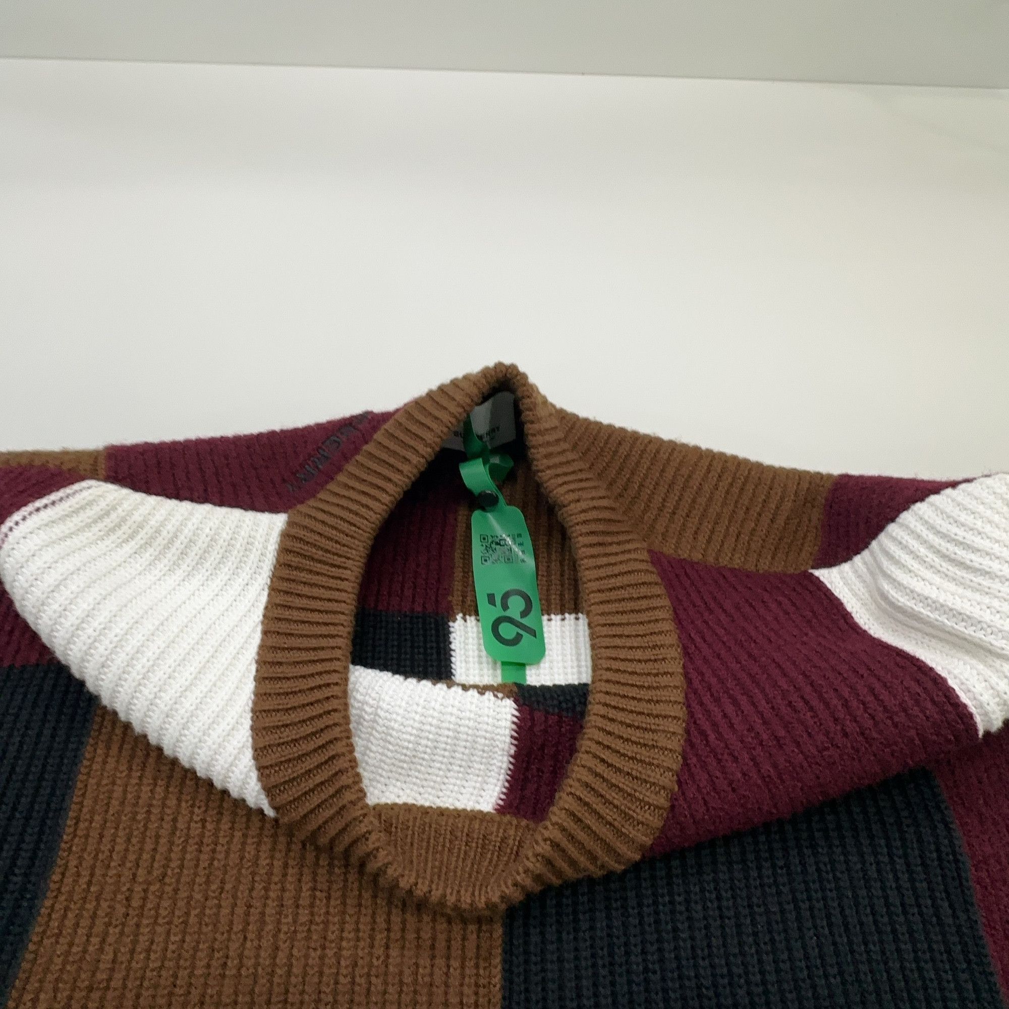 Burberry Burberry Colorblock Patchwork Sweater Size US S Size US S / EU 44-46 / 1 - 5 Thumbnail