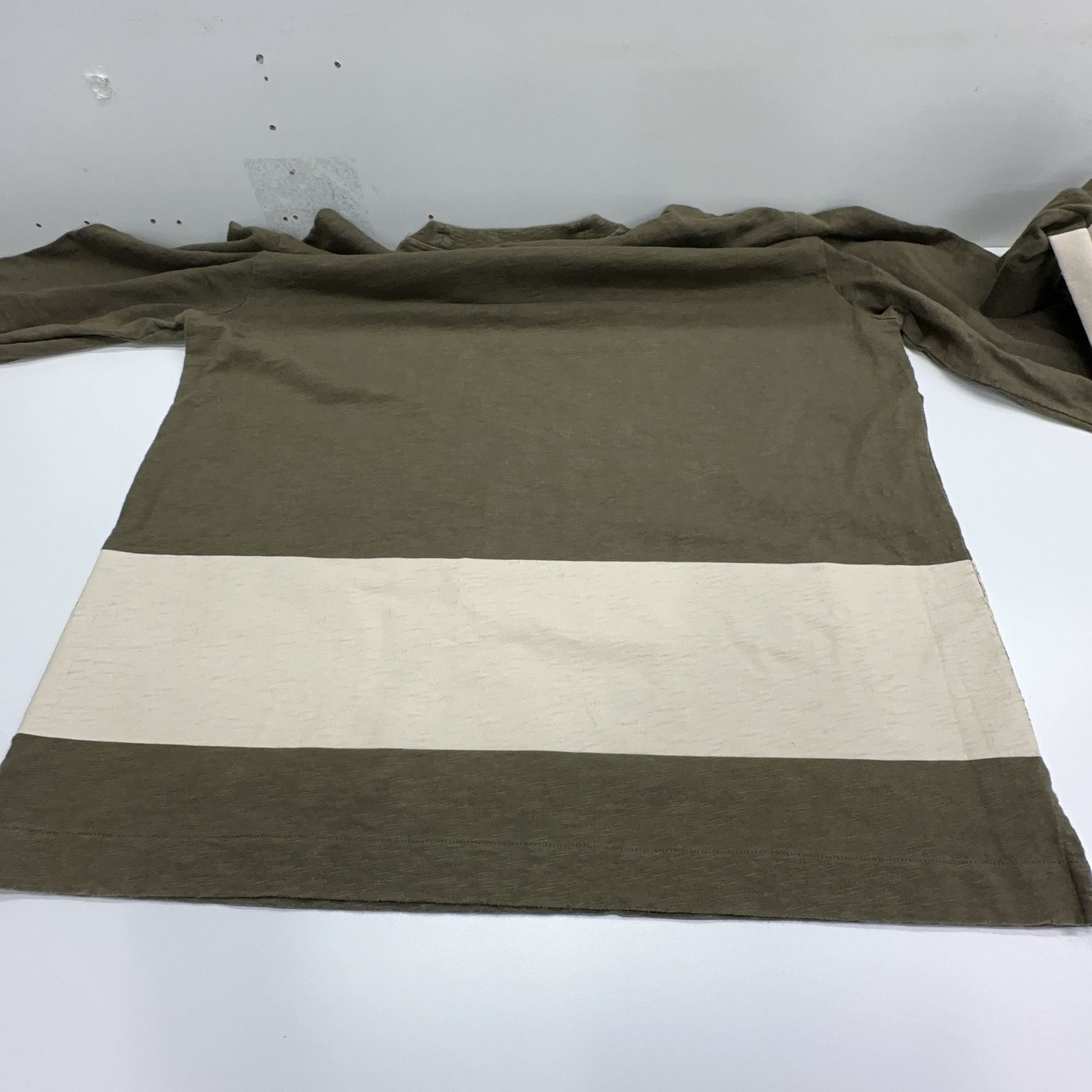 Burberry Burberry Equestrian Knight Stripe Long Sleeve T-Shirt Size X Size US XL / EU 56 / 4 - 16 Thumbnail
