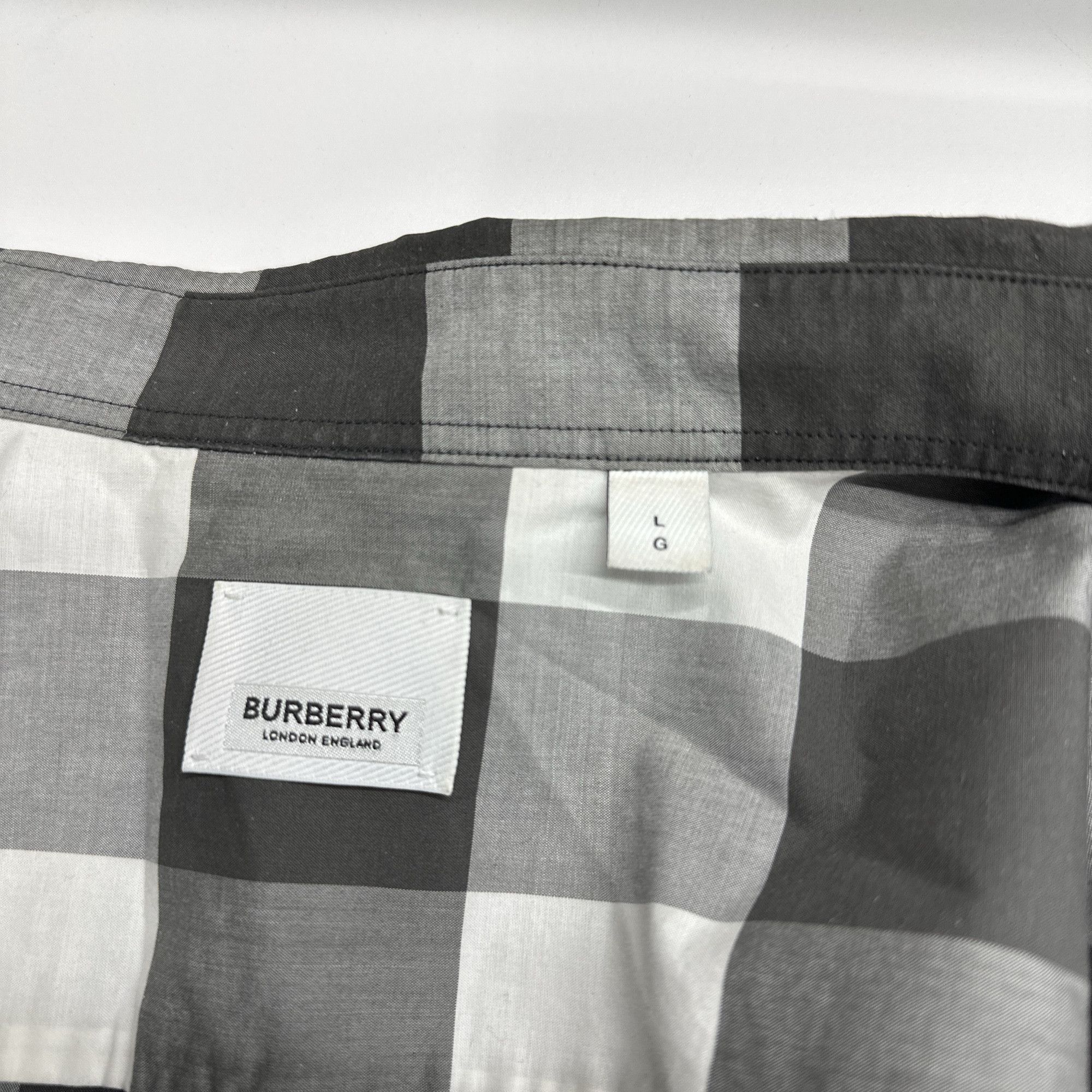Burberry Burberry Charcoal Check Long Sleeve Shirt Size L Size US L / EU 52-54 / 3 - 3 Thumbnail