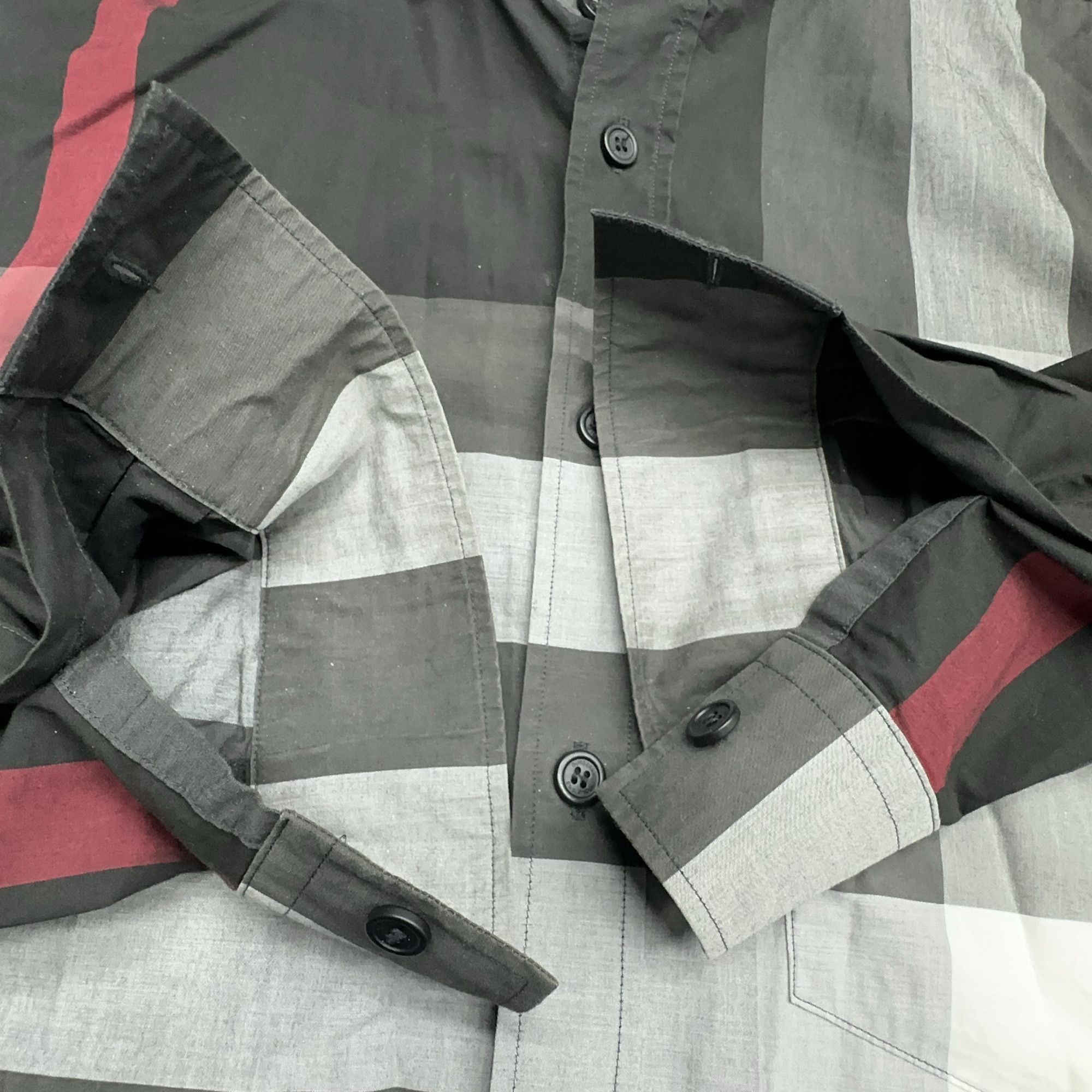 Burberry Burberry Charcoal Check Long Sleeve Shirt Size L Size US L / EU 52-54 / 3 - 11 Thumbnail